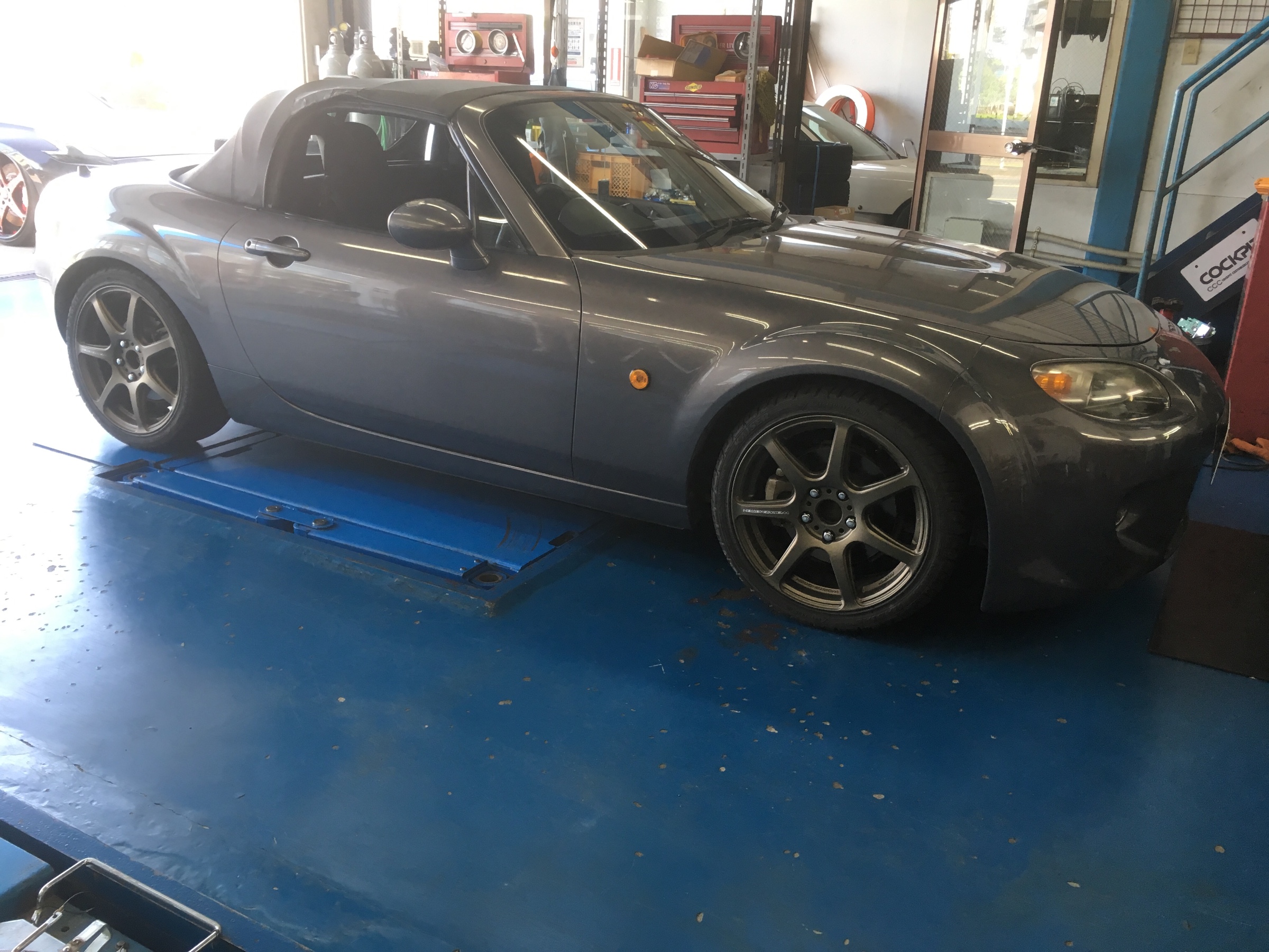 NC ロードスターに車高調取り付けです。 | マツダ ロードスター