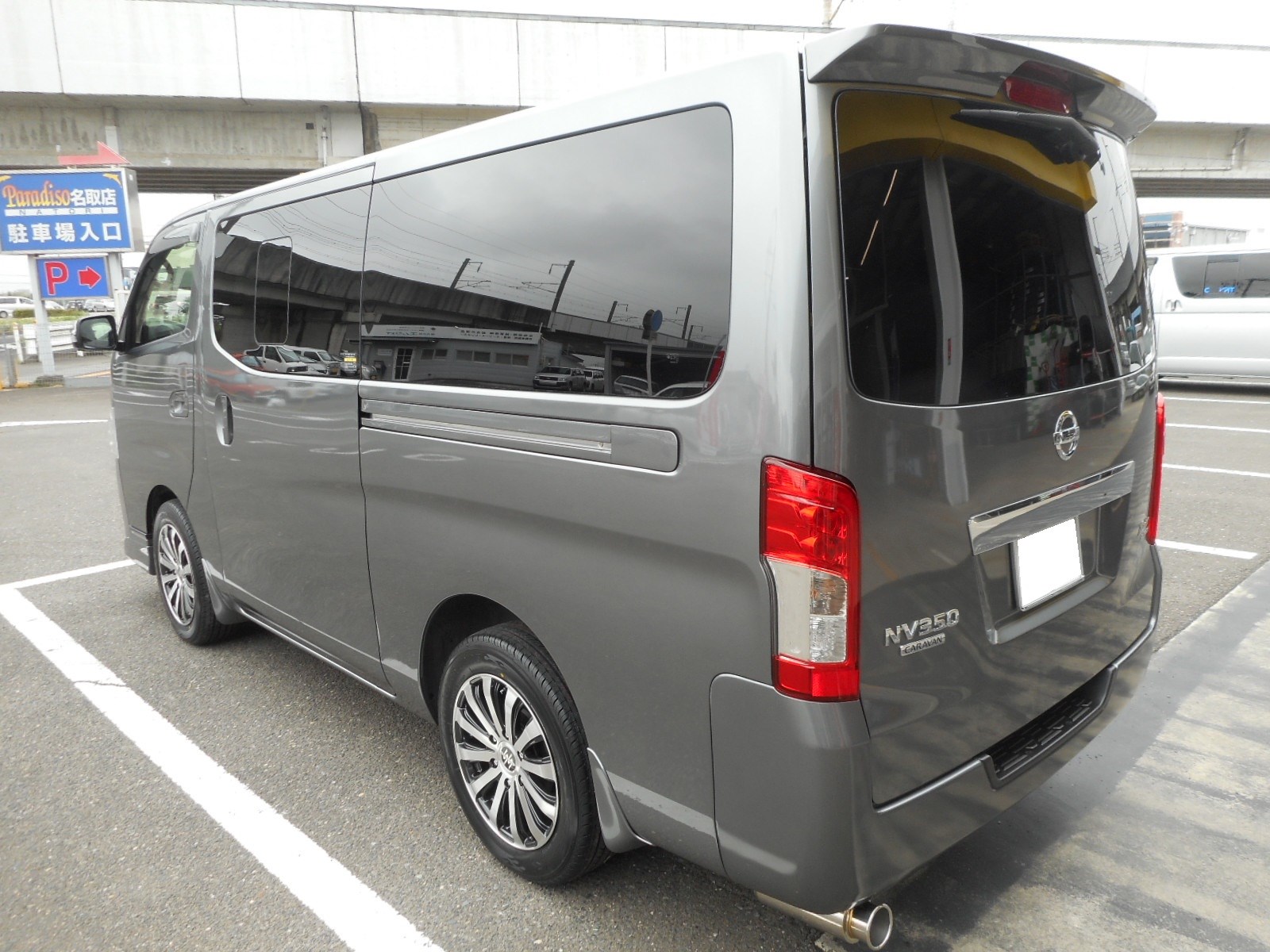NV350キャラバン VW6E26 タイヤ&ホイール&パーツ取付 | 日産 NV350キャラバン VW6E26 タイヤ&ホイール&パーツ取付 | 日産