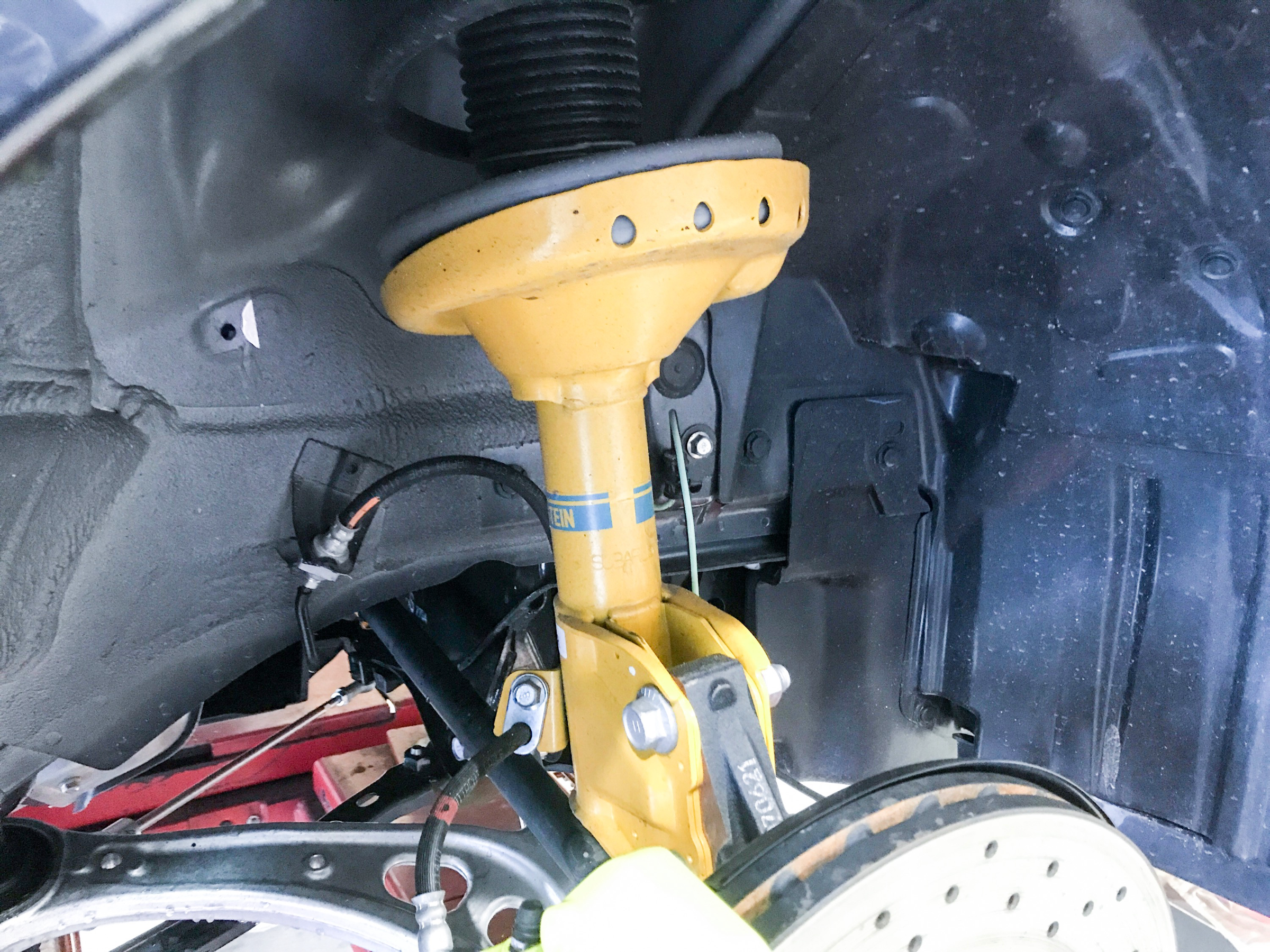 新型ですよぉ Vab Subaru Wrx Sti Type S カスタマイズその1 戦う車高調 Cusco Sport X スバル Wrx Sti 足まわり サスペンション ブレーキ 足まわり サスペンション ブレーキ サスペンションパーツ関連取付 メモらんだむ コクピット 福島 車の