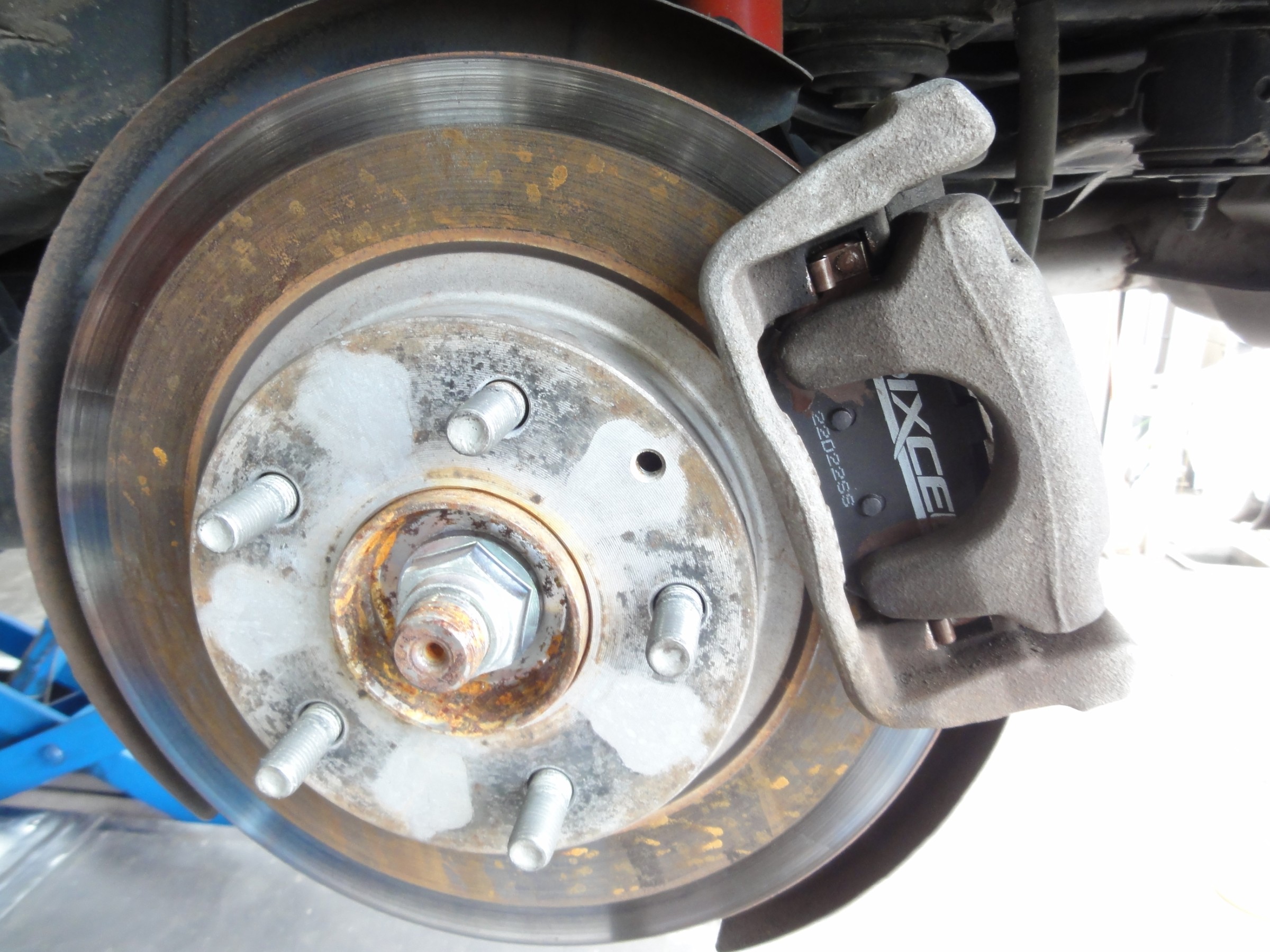 アテンザ ワゴン（GJ2AW）ディクセル製ブレーキパッド「EC」装着（リヤ