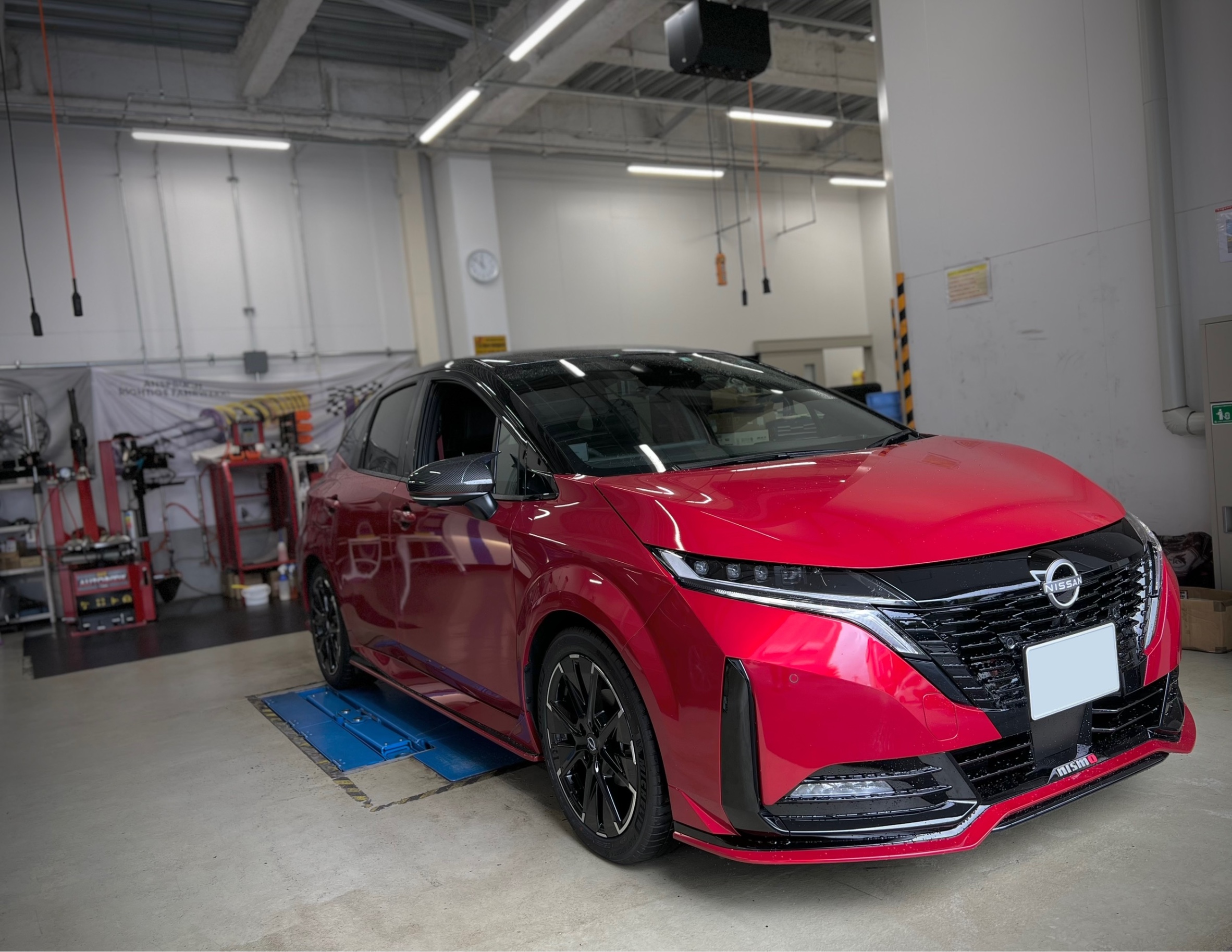 ノートオーラニスモ Yupiteru指定店モデル Z2000 取付。 | スタッフ