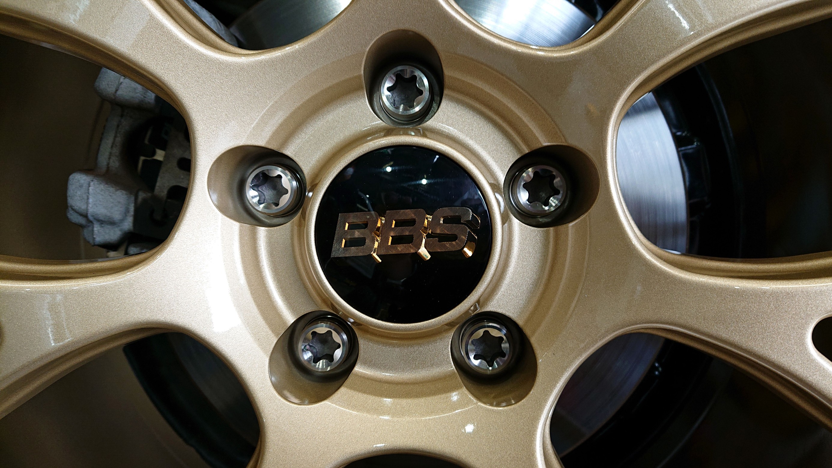 BMW純正ホイール金色ゴールドブリヂストン製タイヤ付