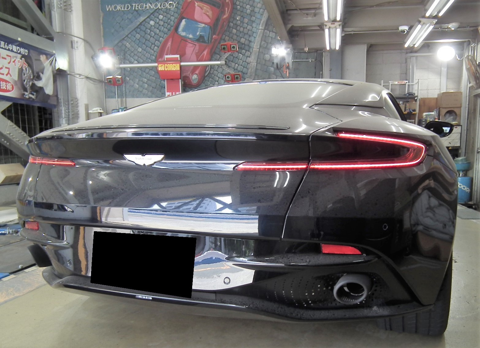 本日の作業紹介 【アストンマーティン DB11 バッテリー交換