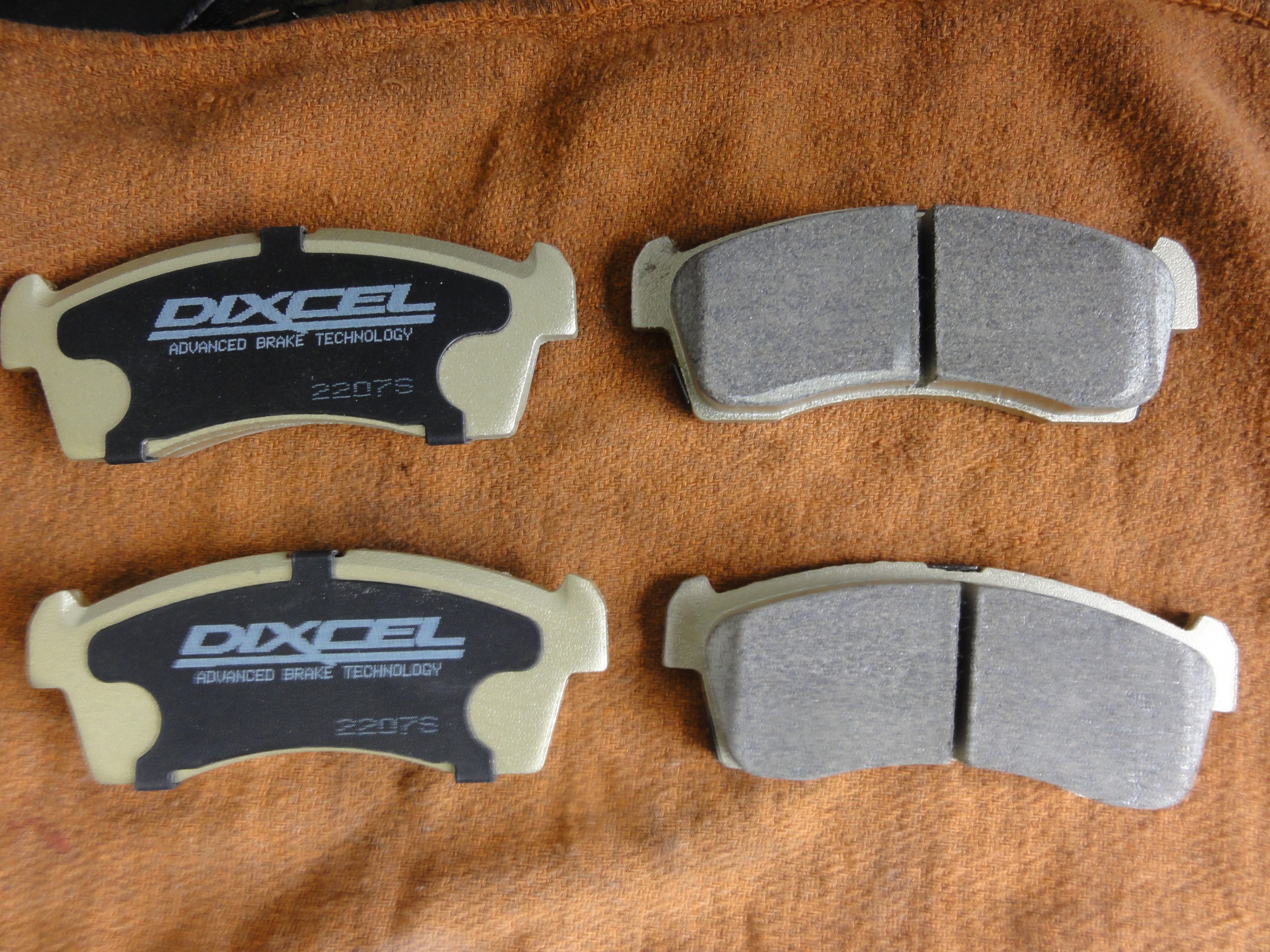 Kei（HN22S）ディクセル製ブレーキパッド「S-Type」装着