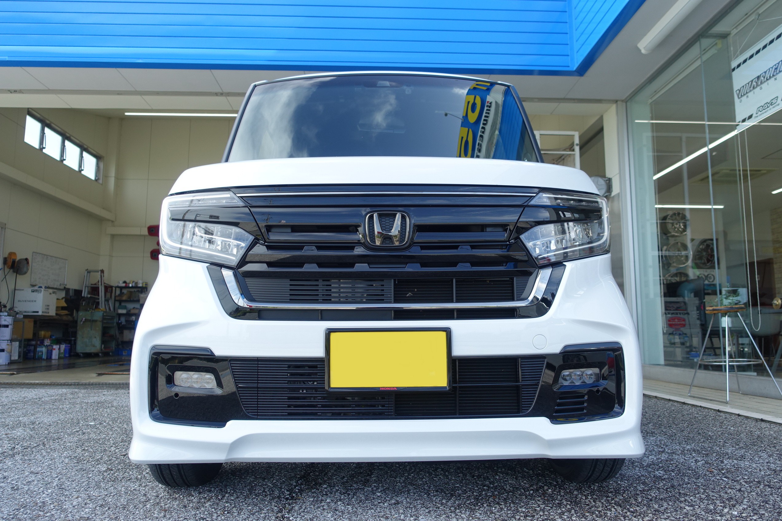 あまりにも車高が高かったので少しだけローダウンしてみました