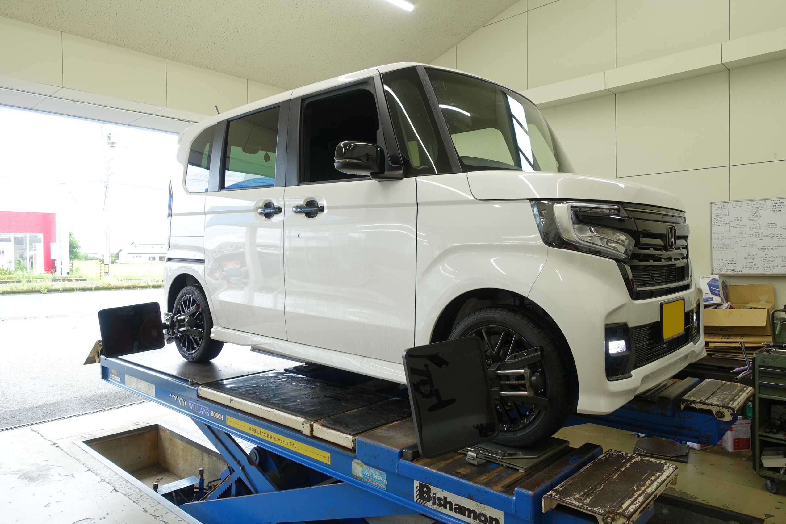 あまりにも車高が高かったので少しだけローダウンしてみました！ホンダ