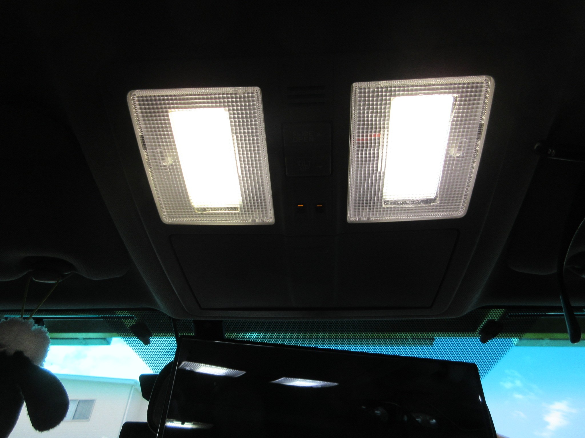 オヤジも出来た！(DIY)LED交換①‐コンソール・スポット・ライト