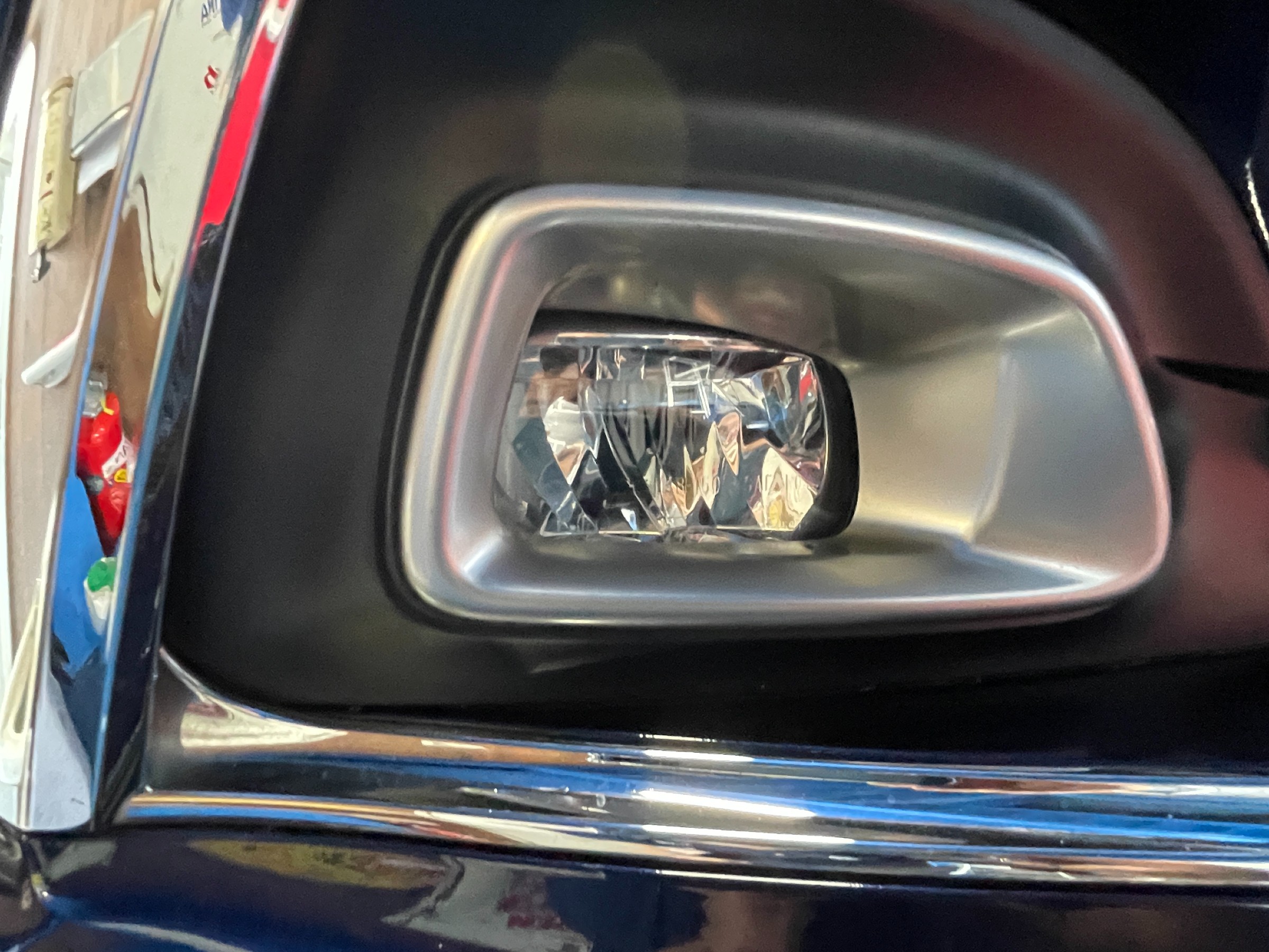 純正LEDフォグを社外のバルブに交換 | トヨタ クラウン HID・LED 