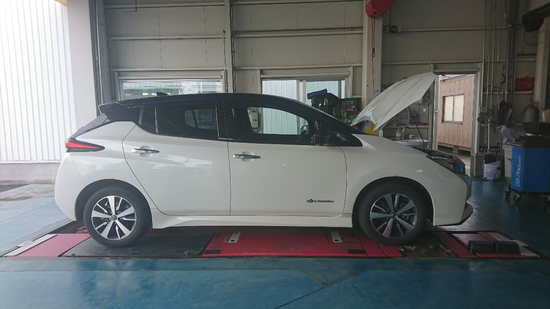 日産リーフに履いてましたタイヤホイールです