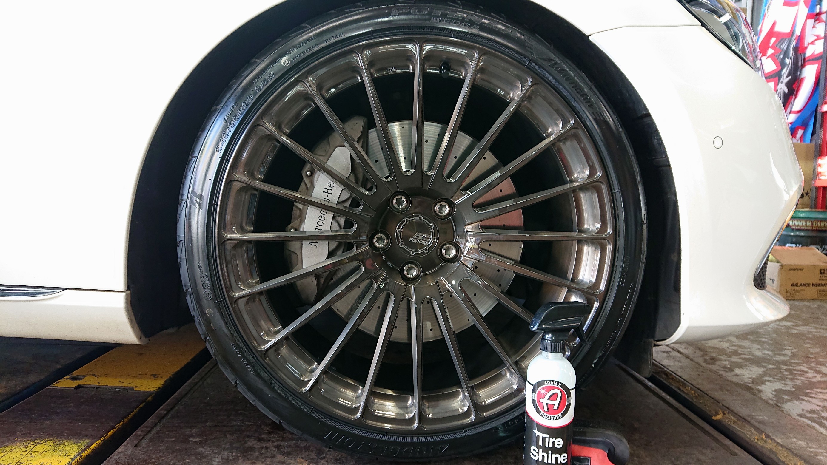 BC FORGED RZ20 + ポテンザ アドレナリン RE004 の装着と BC FORGED RZ20 + ポテンザ アドレナリン RE004 の装着と