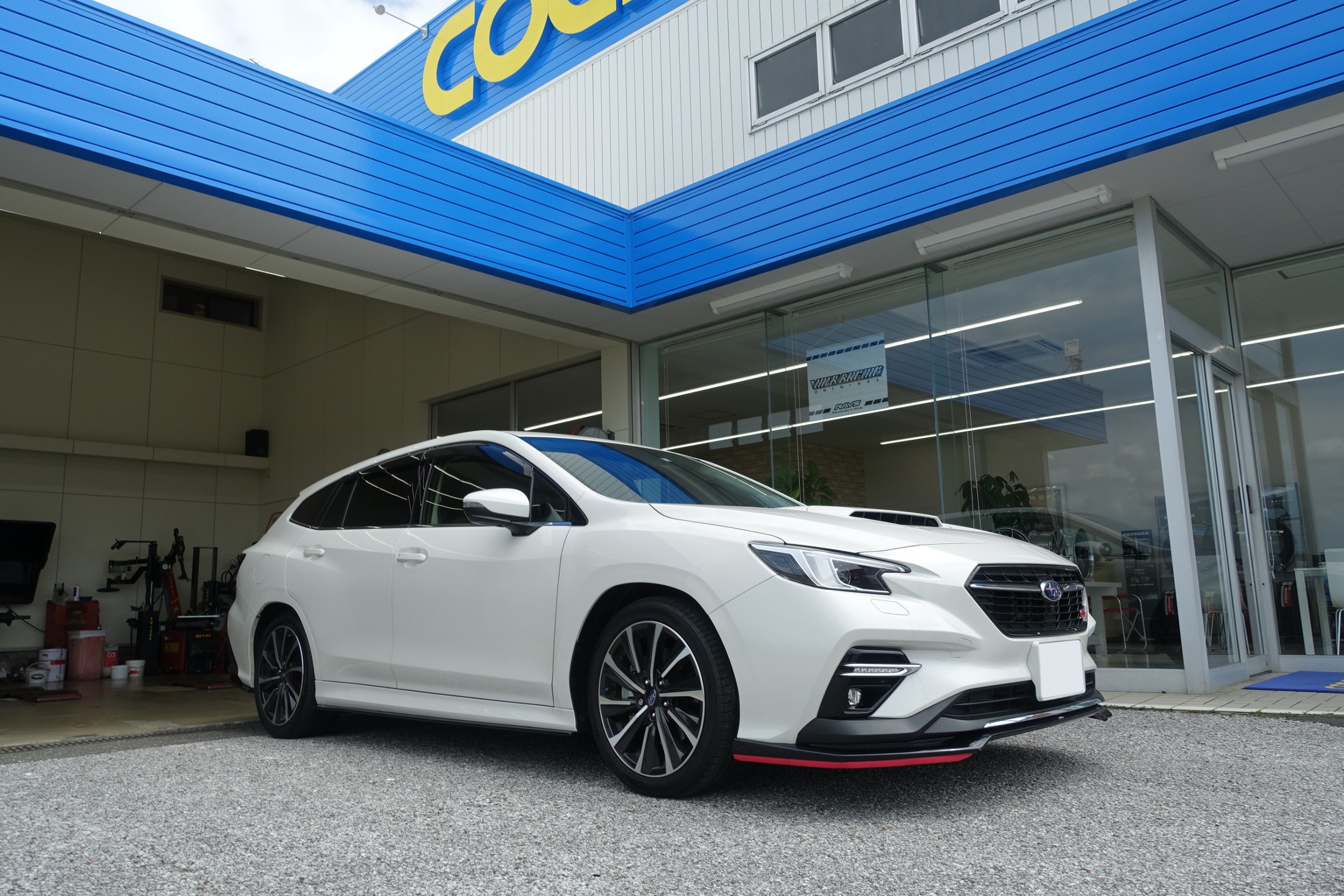 抜群の見やすさとウインカー表示で安心安全のドライブをゲットしました!スバル 新型レヴォーグ(VN5)に「PROVA カラードファンクショナルドアミラー」の取り付け! | スバル レヴォーグ | 店長アサコのブログ | コクピット 55 | 車のカスタマイズにかかわるスタッフより 抜群の見やすさとウインカー表示で安心安全のドライブをゲットしました!スバル 新型レヴォーグ(VN5)に「PROVA カラードファンクショナルドアミラー」の取り付け! | スバル レヴォーグ | 店長アサコのブログ | コクピット 55 | 車のカスタマイズにかかわるスタッフより