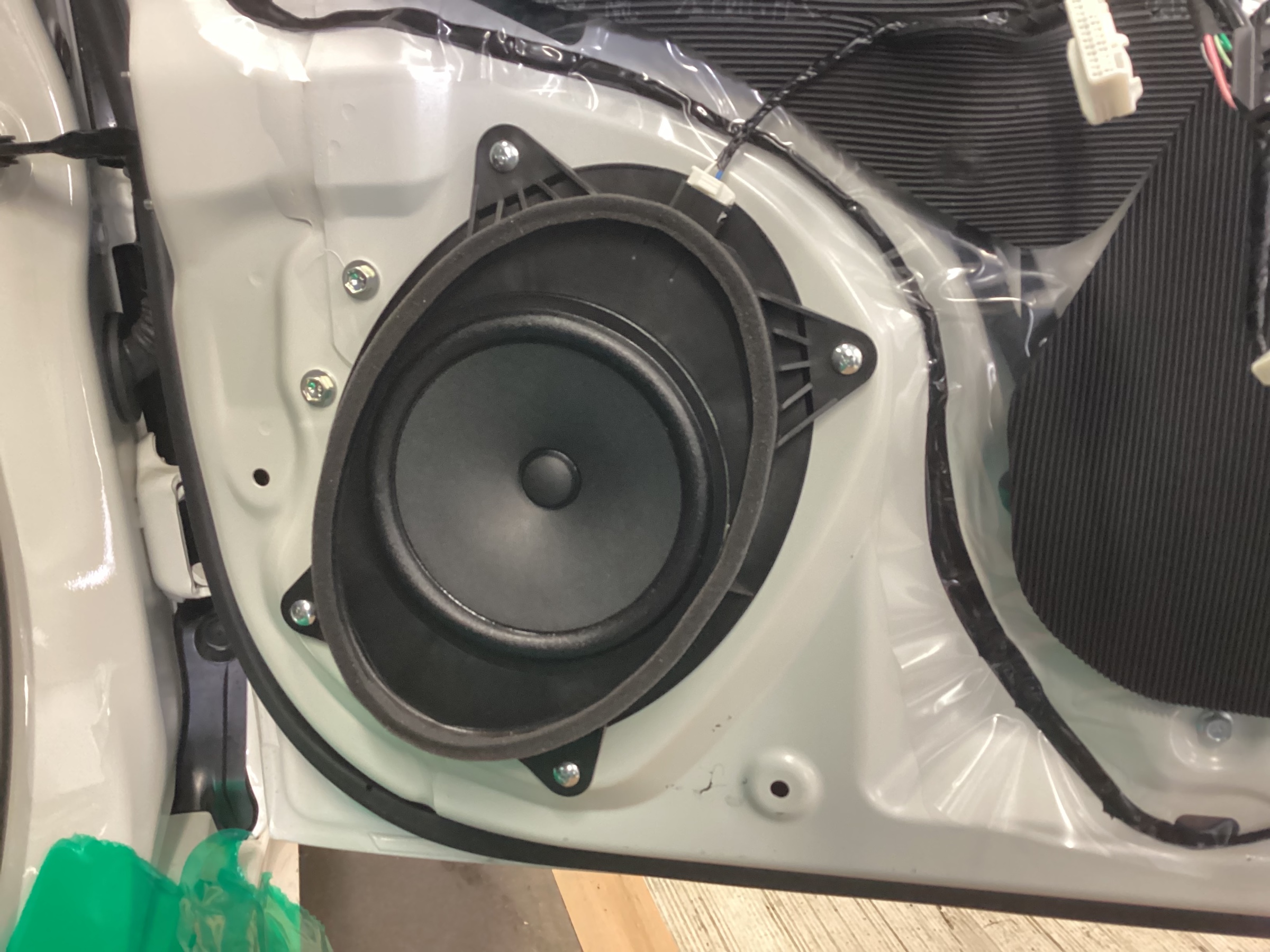 VN5レヴォーグ スピーカー交換「ソニックプラス」☆ | スバル