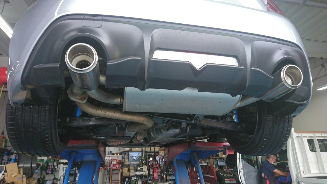 86 × POWER CRAFT マフラー装着 | トヨタ 86（ZN6） 吸・排気系