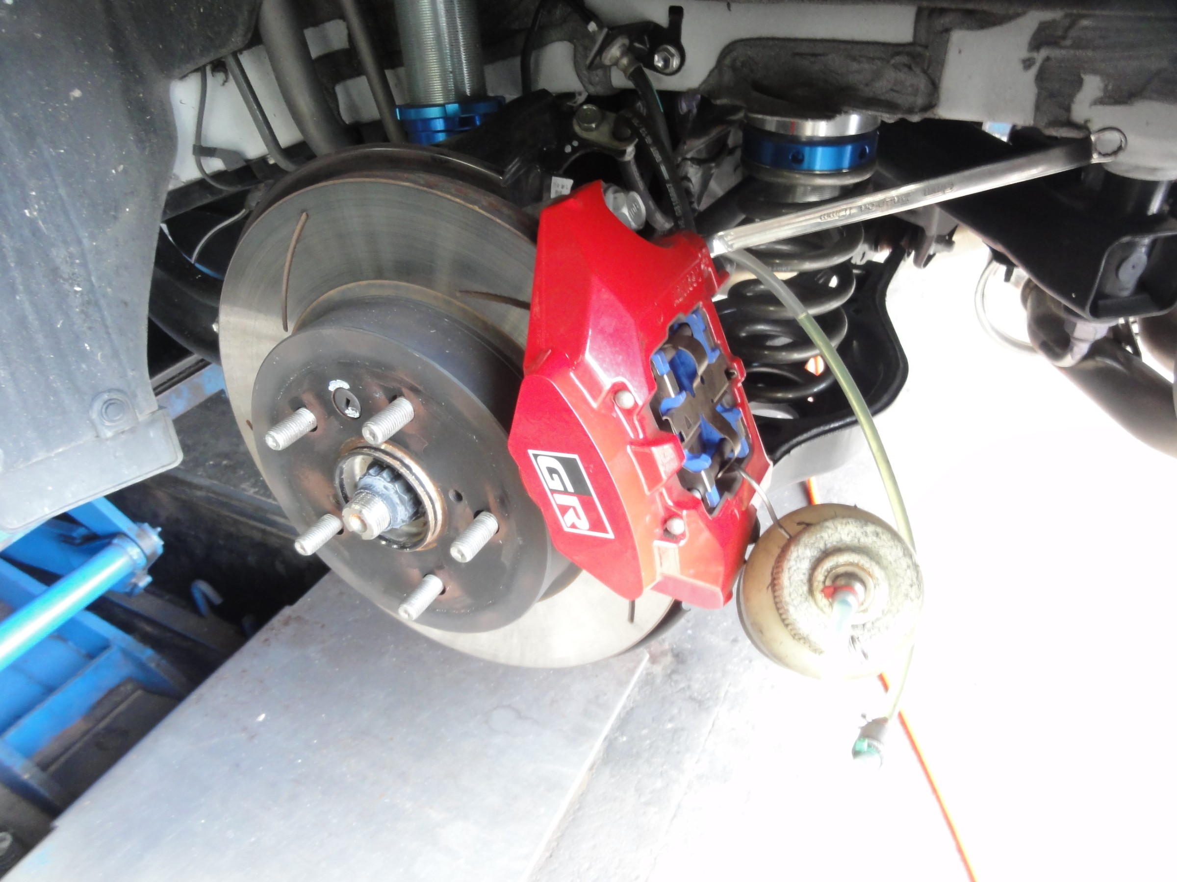 GRヤリス（GXPA16）エンドレス製スポーツブレーキパッド「MX72」装着