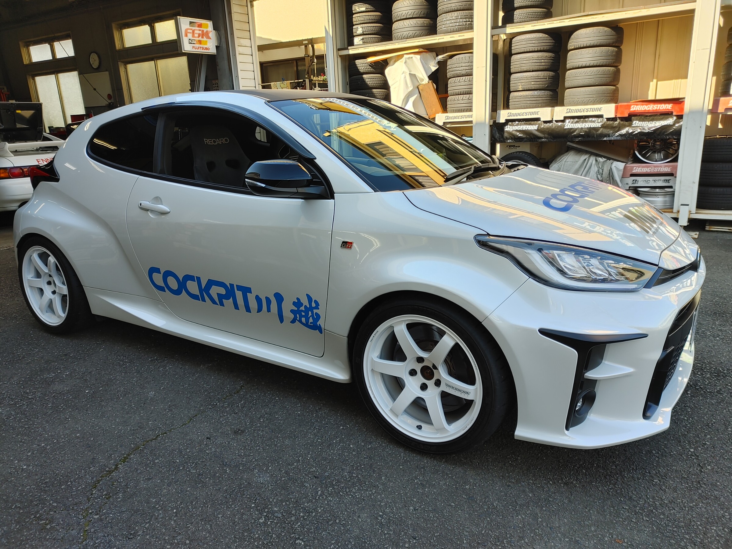 デモカー GRヤリス（RC）「TE37 SAGA S-plus」＆「ポテンザ RE-71RS