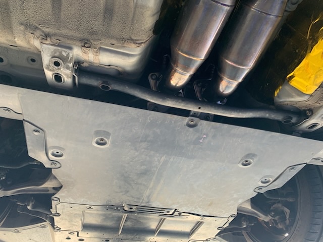 ◇NISSAN GT-R [R35] 用品取付作業 エキゾースト触媒交換◇#日産#GT-R