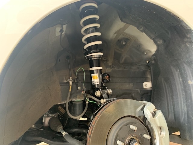 HKS サスペンションキット 一式　10アルファード T7GI3207-1200x800.jpg