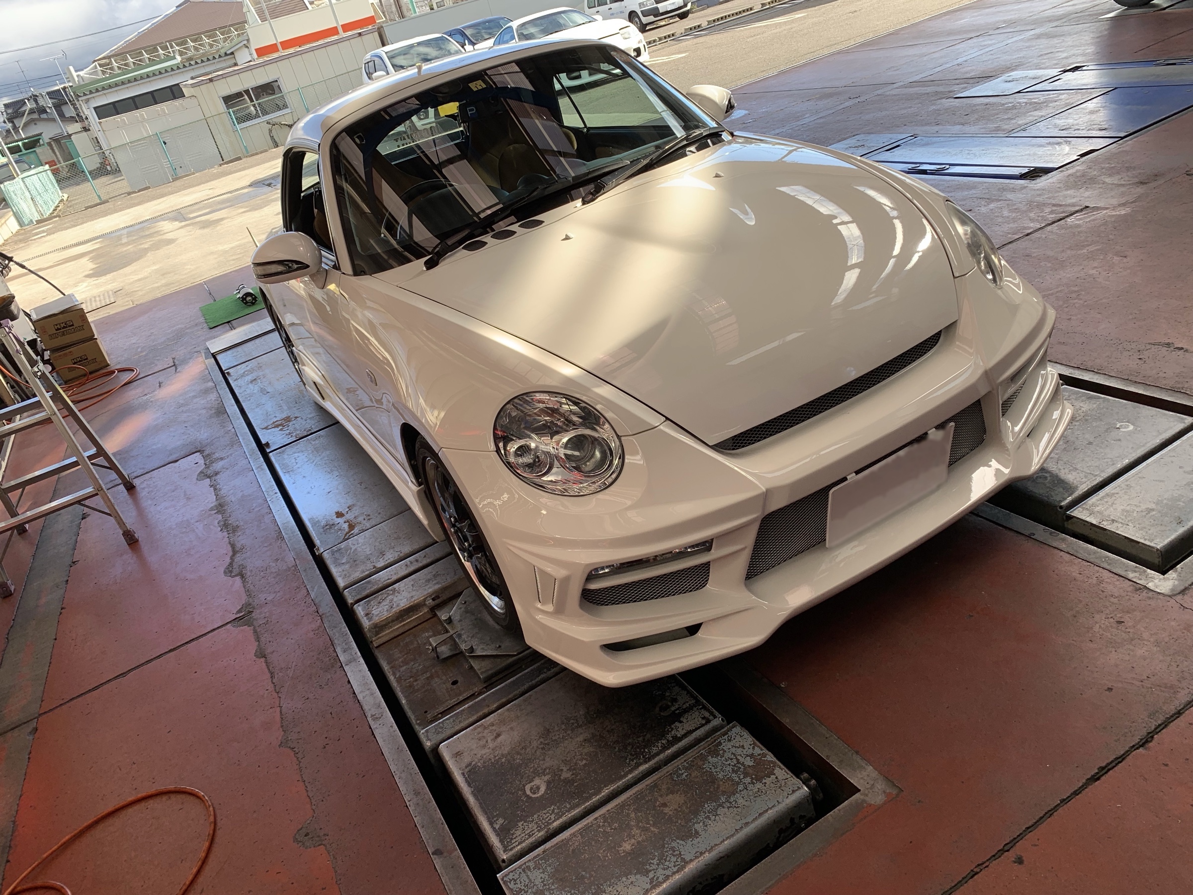 L0kコペン Hks車高調 ロアアームブッシュ交換 ダイハツ コペン スタッフ 日記 コクピット 荒井 車 のカスタマイズにかかわるスタッフより