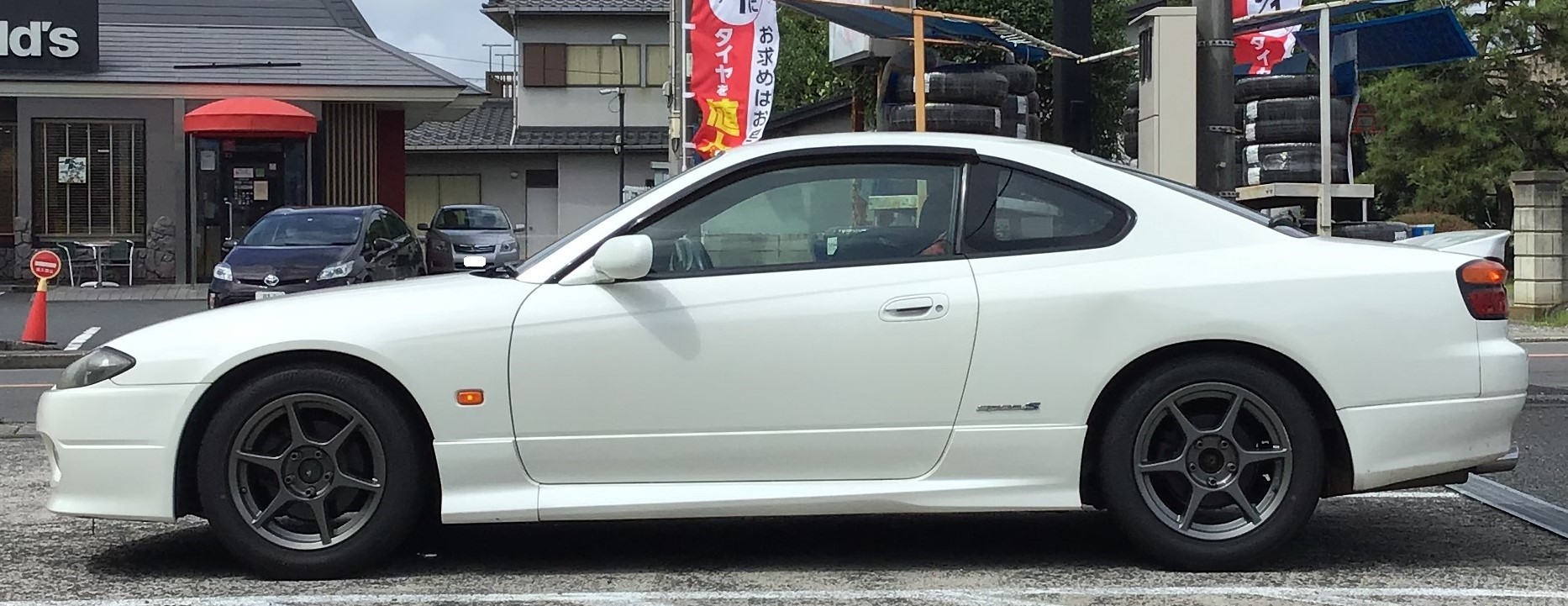 一花咲かせましょう S15シルビア車高調交換 日産 シルビア 足まわり サスペンション ブレーキ 足まわり サスペンション ブレーキ サスペンションパーツ関連取付 アフターパーツ取り付け事例 コクピット 麻生 お店の得意技紹介