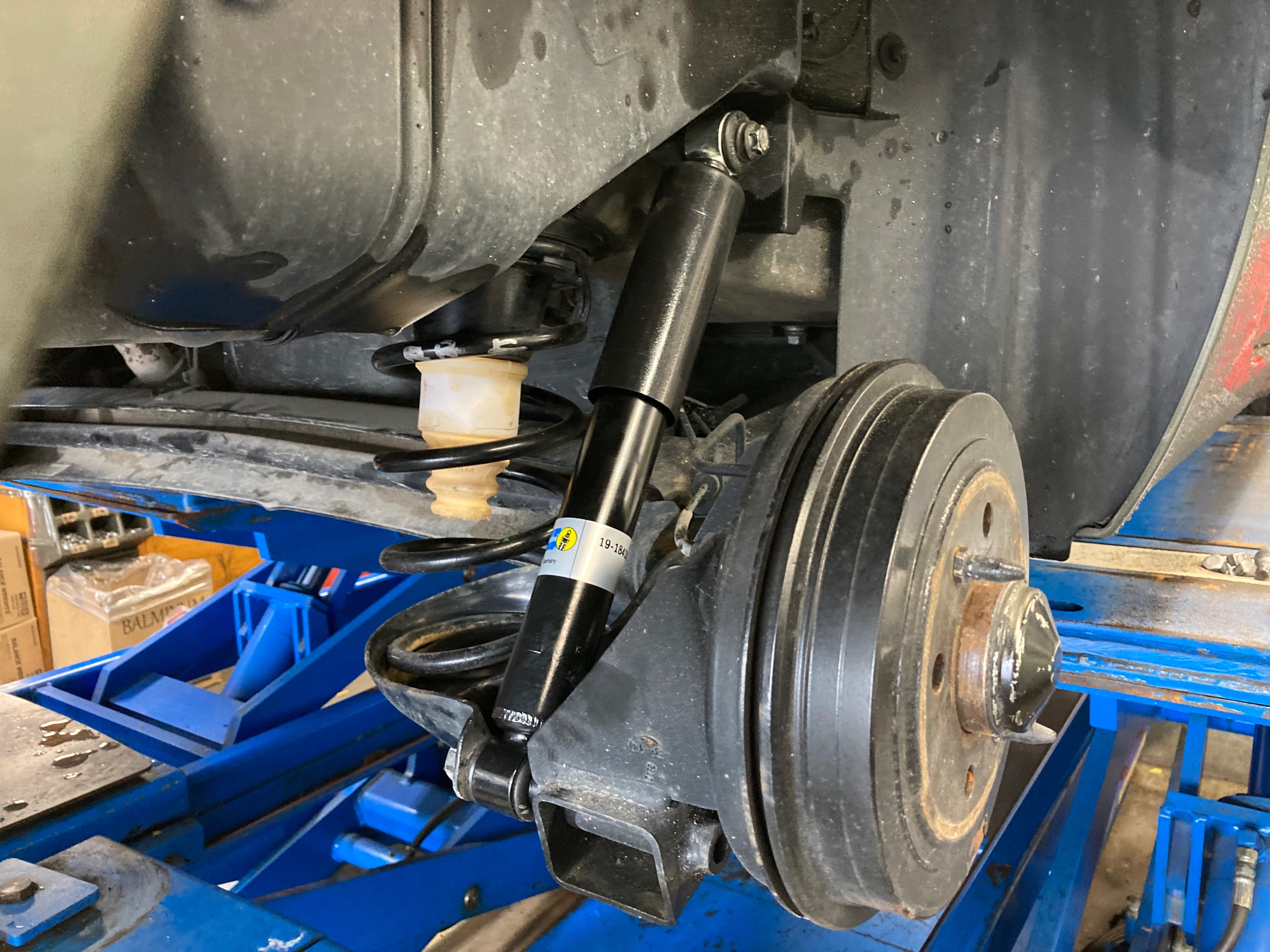 FIAT 500C ショックアブソーバー リフレッシュ☆ フィアット 500 足まわり（サスペンション・ブレーキ） 足まわり