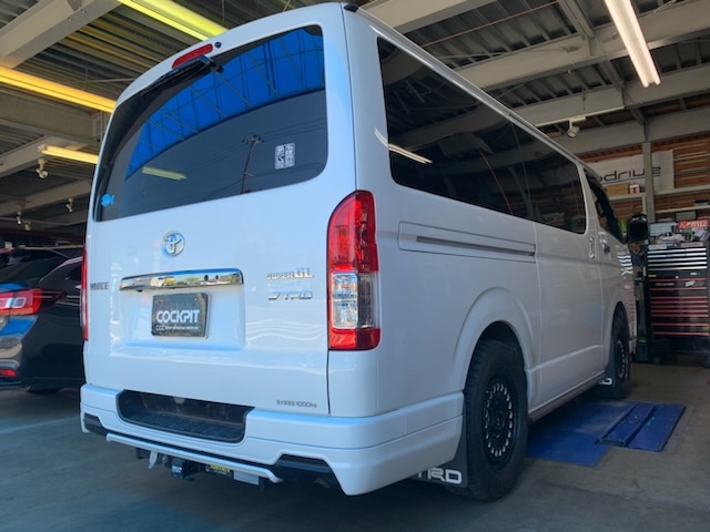 ◇TOYOTA HIACE [KDH206] 用品取付作業 ESSEX リーガル