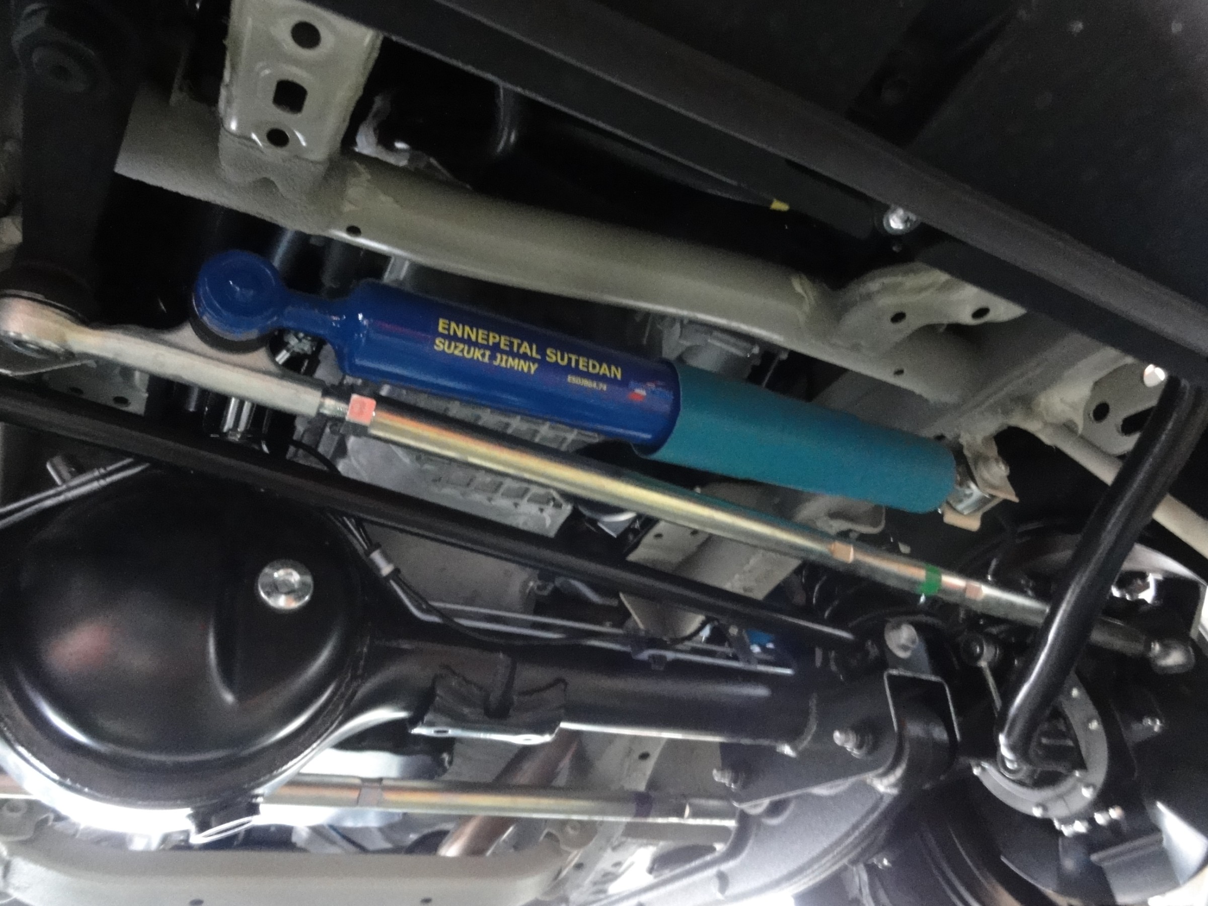 ジムニー シエラ(JB74W)エナペタル製Eー12ショックアブソーバー ジムニー シエラ(JB74W)エナペタル製Eー12ショックアブソーバー