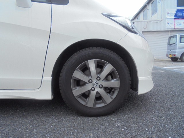 フリードを一気にカスタマイズ ホンダ フリード 足まわり サスペンション ブレーキ 足まわり サスペンション ブレーキ サスペンションパーツ関連取付 アフターパーツ取り付け事例 コクピット 麻生 お店の得意技紹介