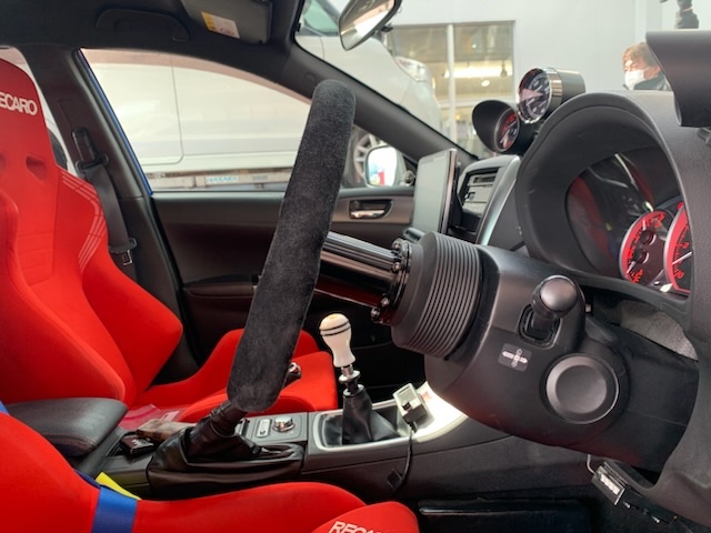 ◇SUBARU IMPREZA WRX STI [GVB] 用品取付 ステアリングボス