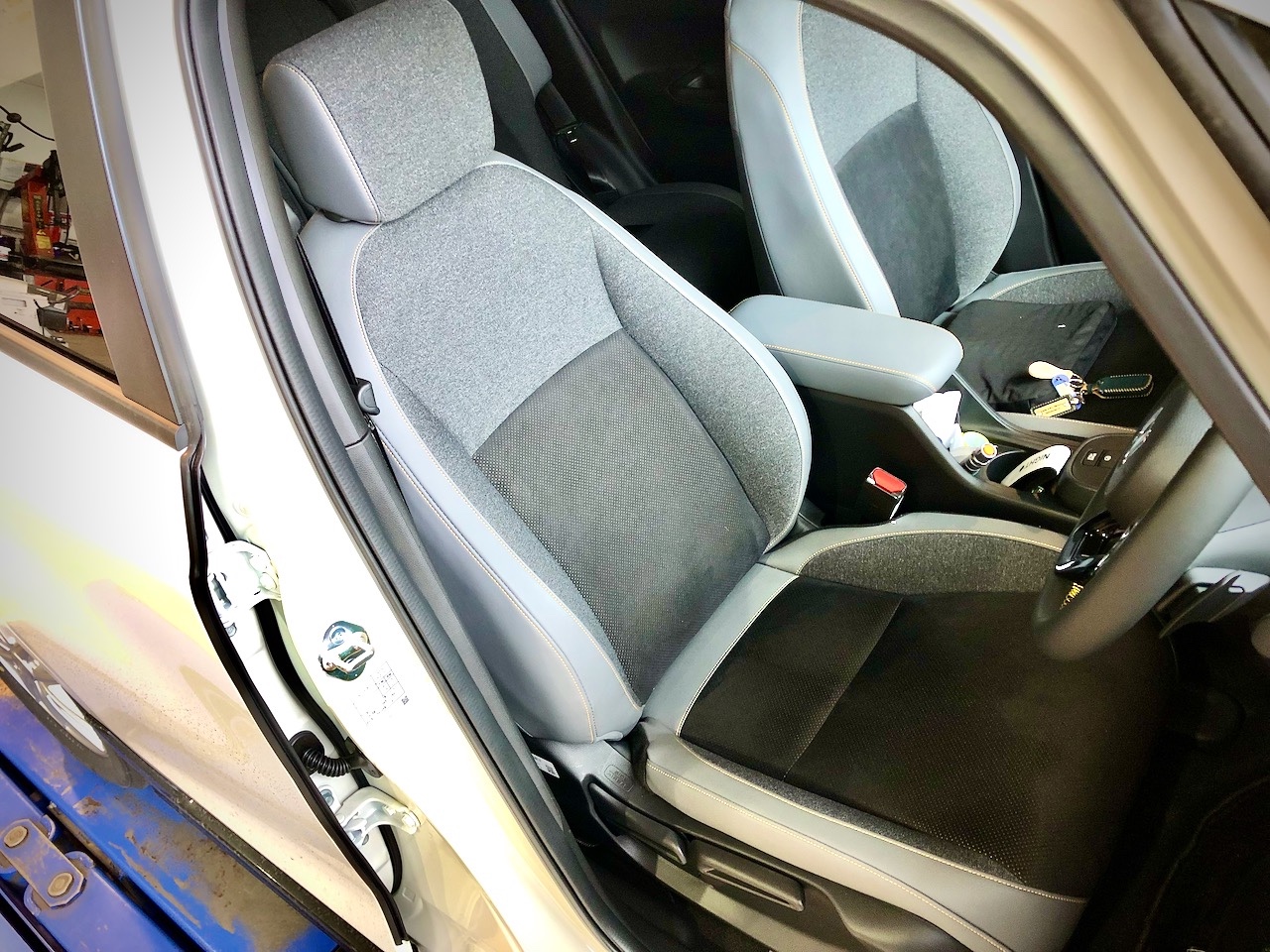 GN0W MITSUBISHI OUTLANDER PHEV ✖ RECARO SR-7F ✖ BREX Smart Reco 
