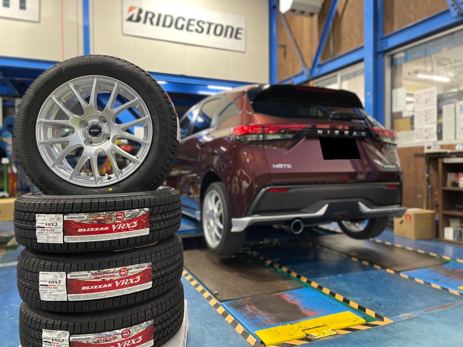 NISSANノートスタッドレスタイヤ4本