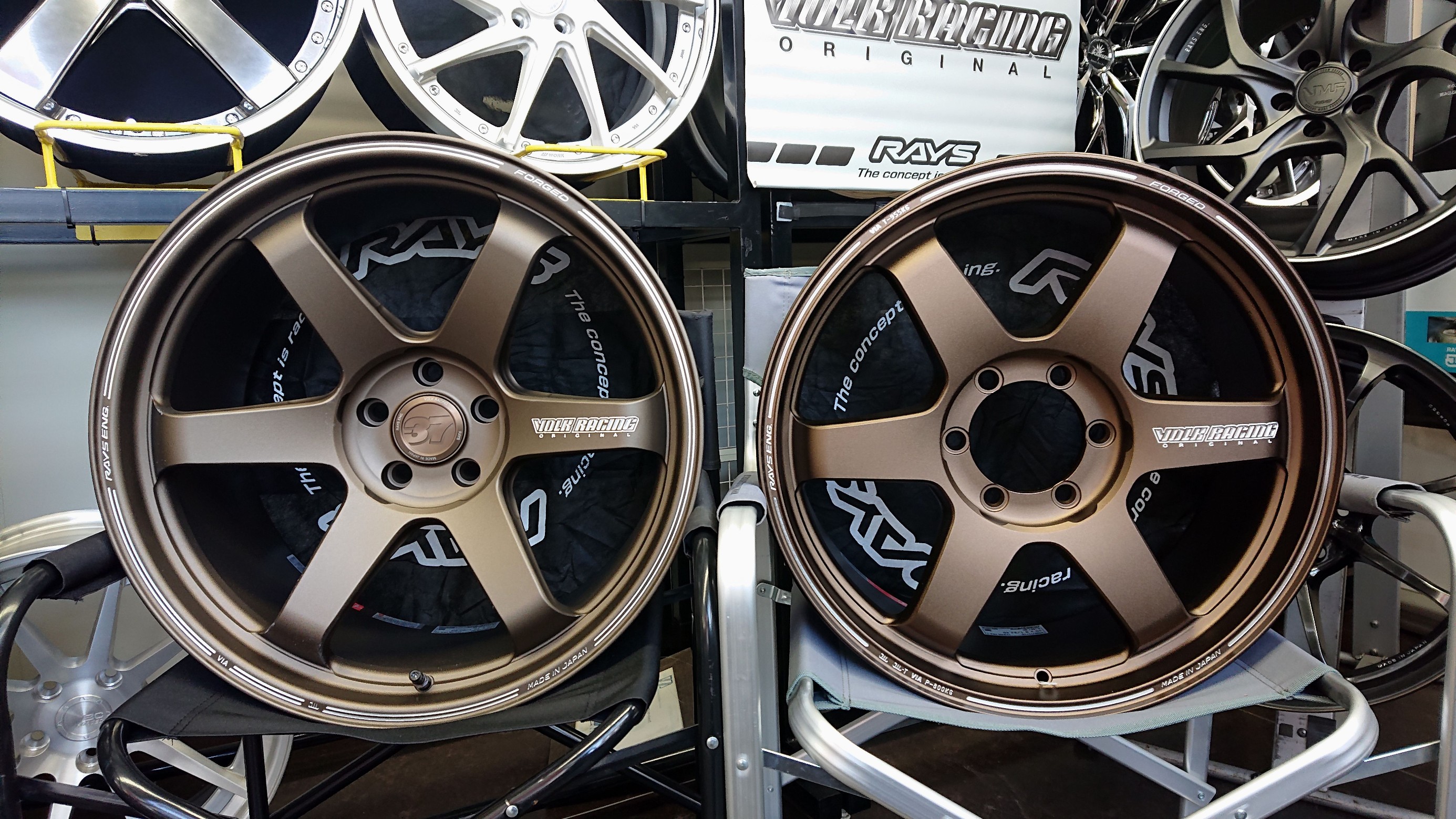 ランドクルーザー300用 レイズ ボルクレーシング TE37 LARGE P.C.D. 