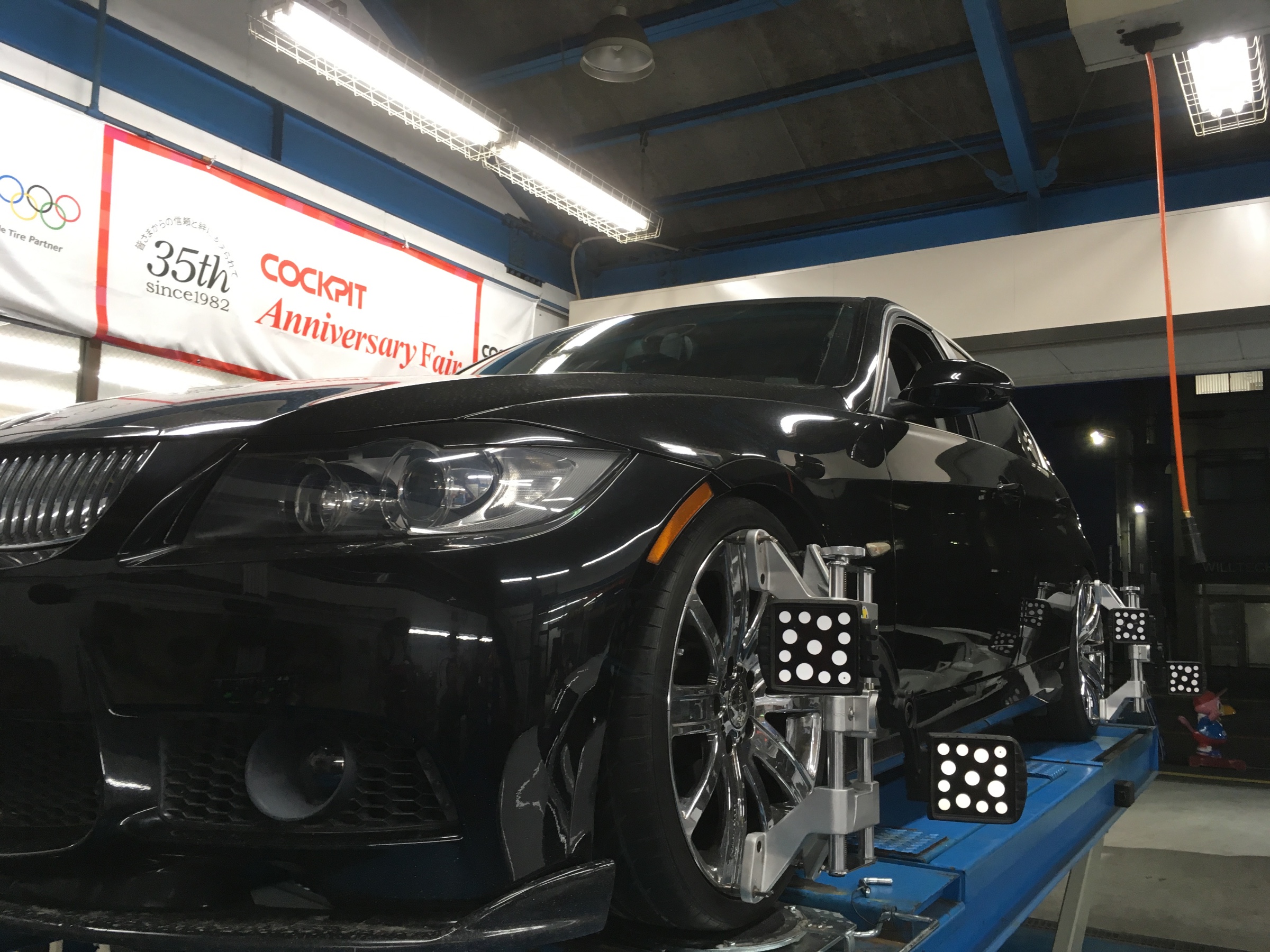 Bmw アライメント Bmw 3シリーズ ホイール アライメント調整 カスタマイズ日記 コクピット 相模原 車のカスタマイズにかかわるスタッフより