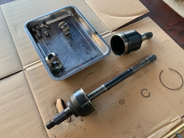 ◇MAZDA AXELA SPORT [BLEFW] 一般整備 ダッシュボードAssy交換