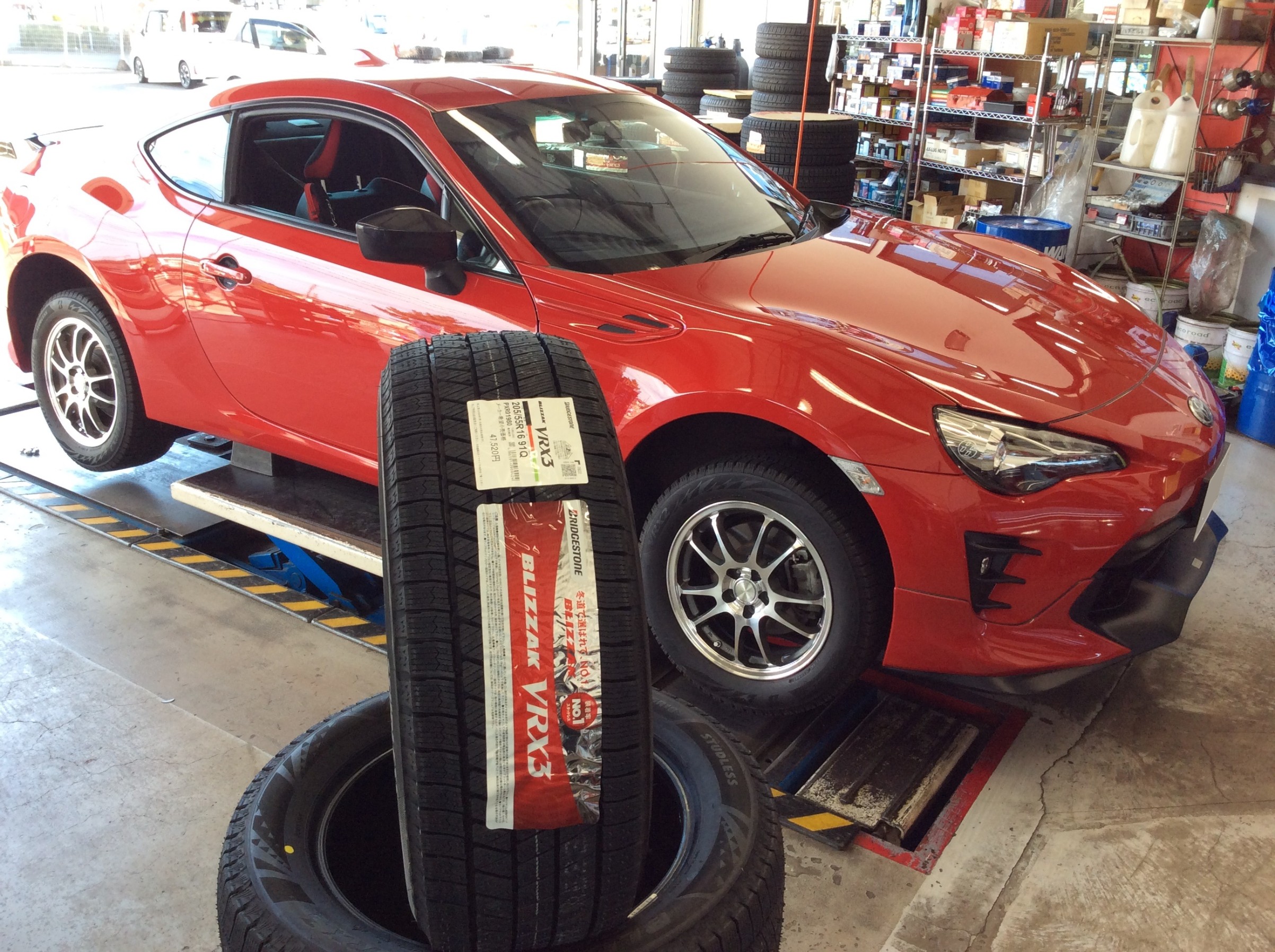 TTR　直接取引スタッドレス スタッドレスタイヤへ交換 - LBXとドライブ日記