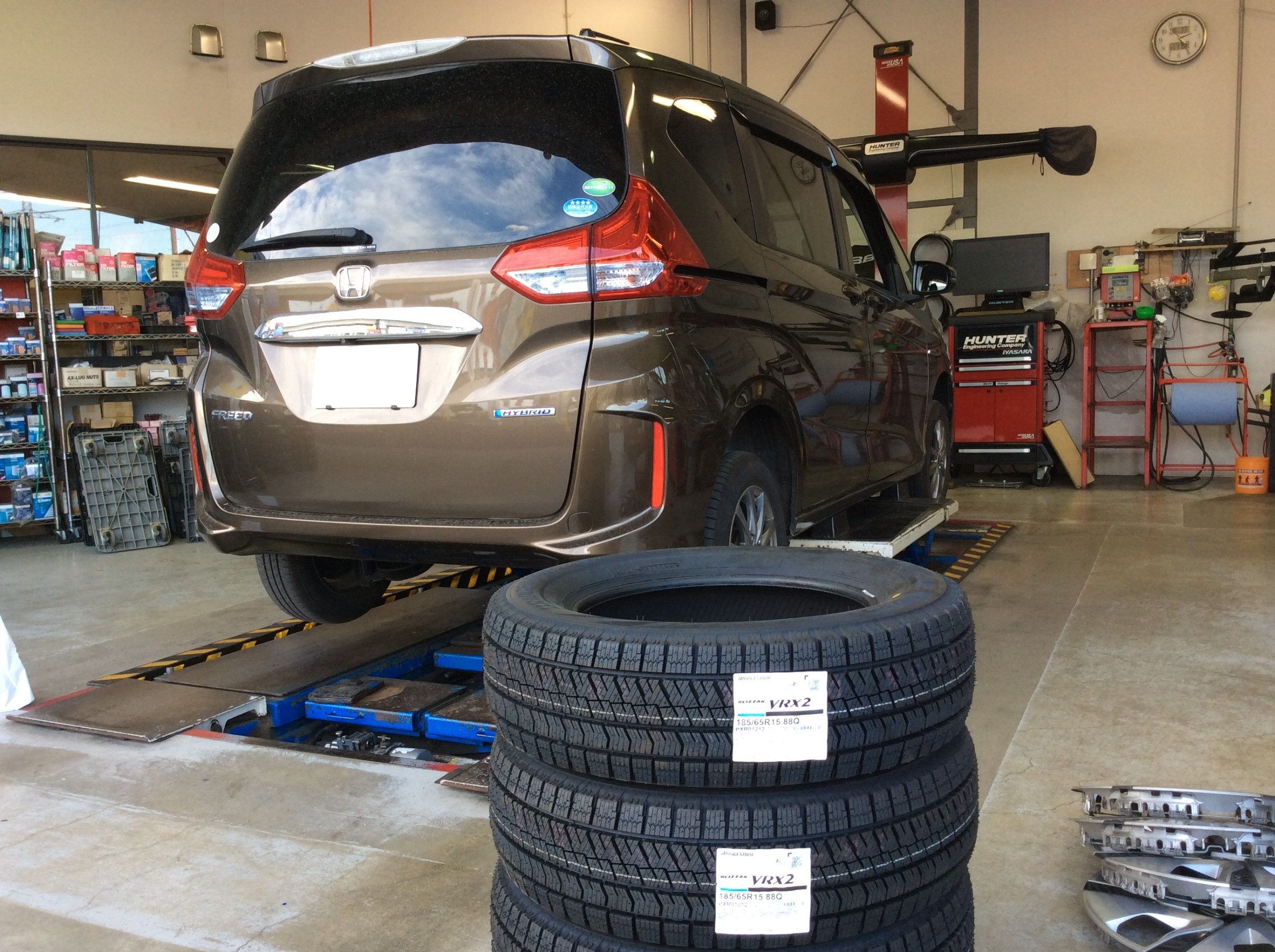 TTR　直接取引スタッドレス スタッドレスタイヤへ交換 - LBXとドライブ日記