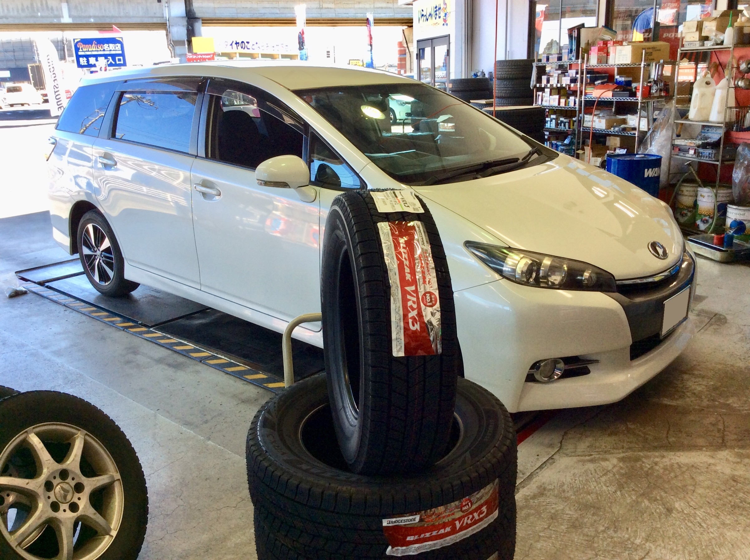 TTR　直接取引スタッドレス スタッドレスタイヤへ交換 - LBXとドライブ日記