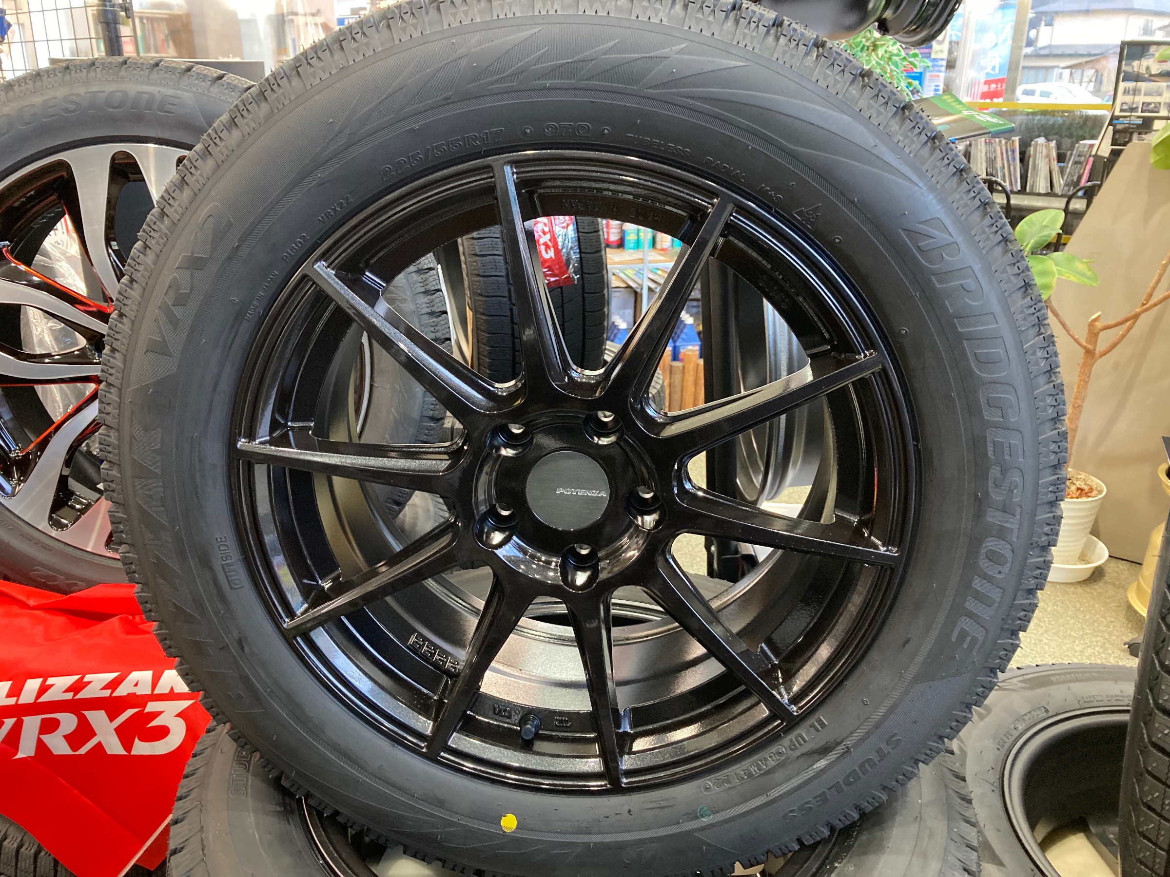 冬季も大人気の【POTENZA SW010】！ 今回は2台の「MAZDA 6」へ