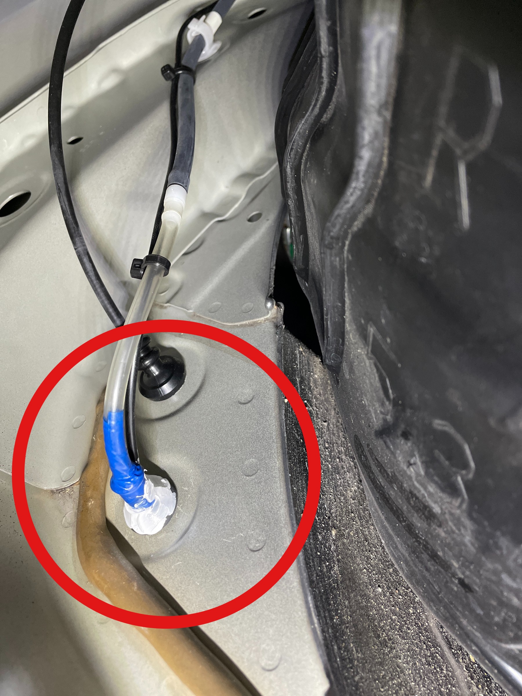 ☆Defi BF コントロールユニットSET 取り付け スイスポ【ZC33】 ☆ | スズキ スイフト スポーツ HID・LED（その他電装系）  HID・LED（その他電装系） > 電装系関連パーツ取付 | スタッフ日記 | スタイルコクピット ズーム | 車のカスタマイズにかかわるスタッフより