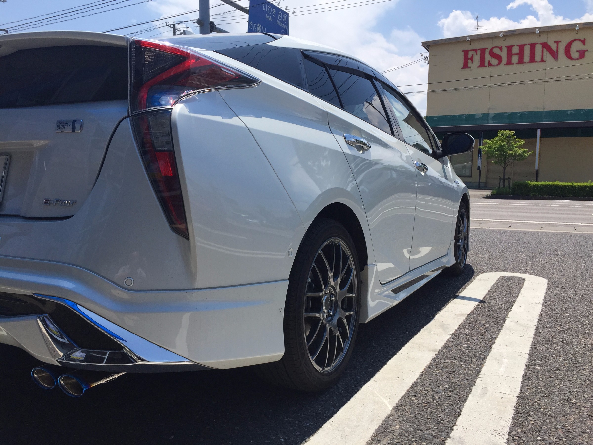 プリウス ＆ WORK EMOTION