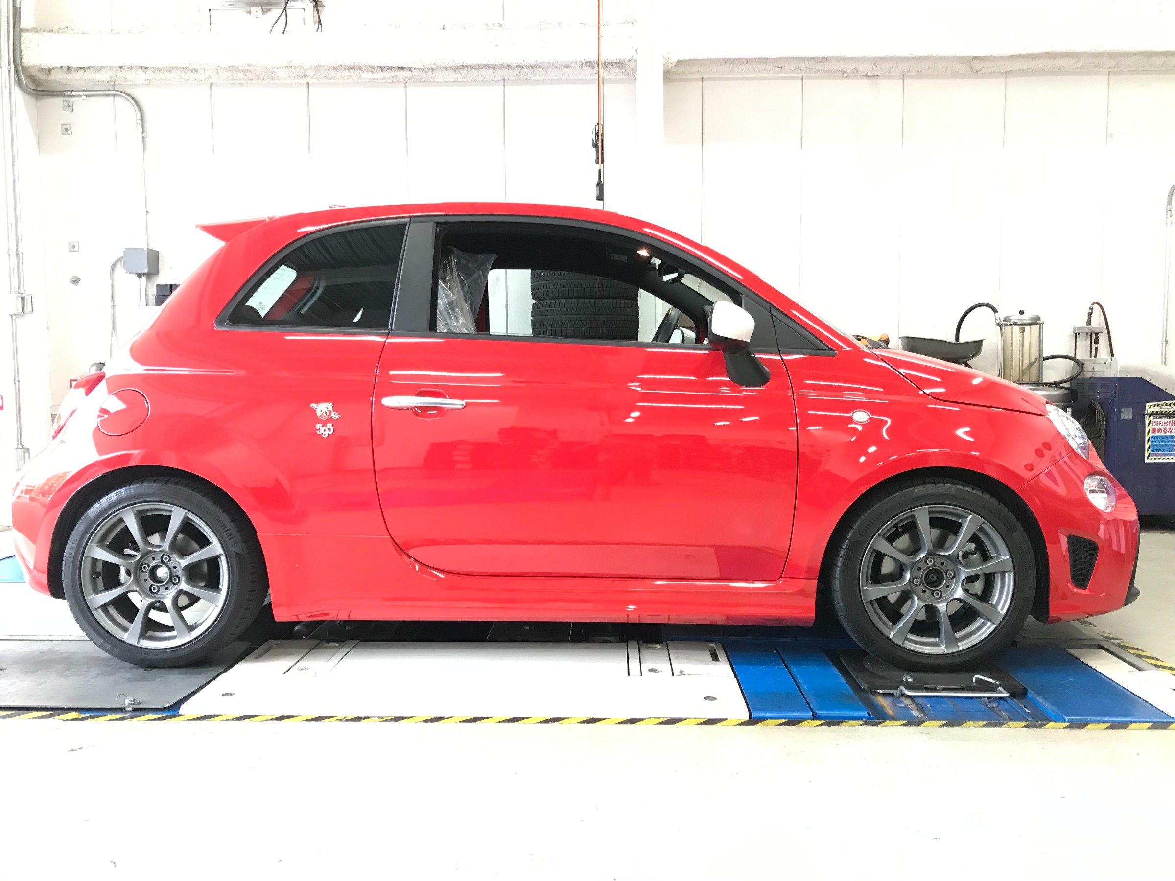 ABARTH595…BLITZ DAMPER ZZ-R。 | 取り付け事例 | コクピット21世田谷