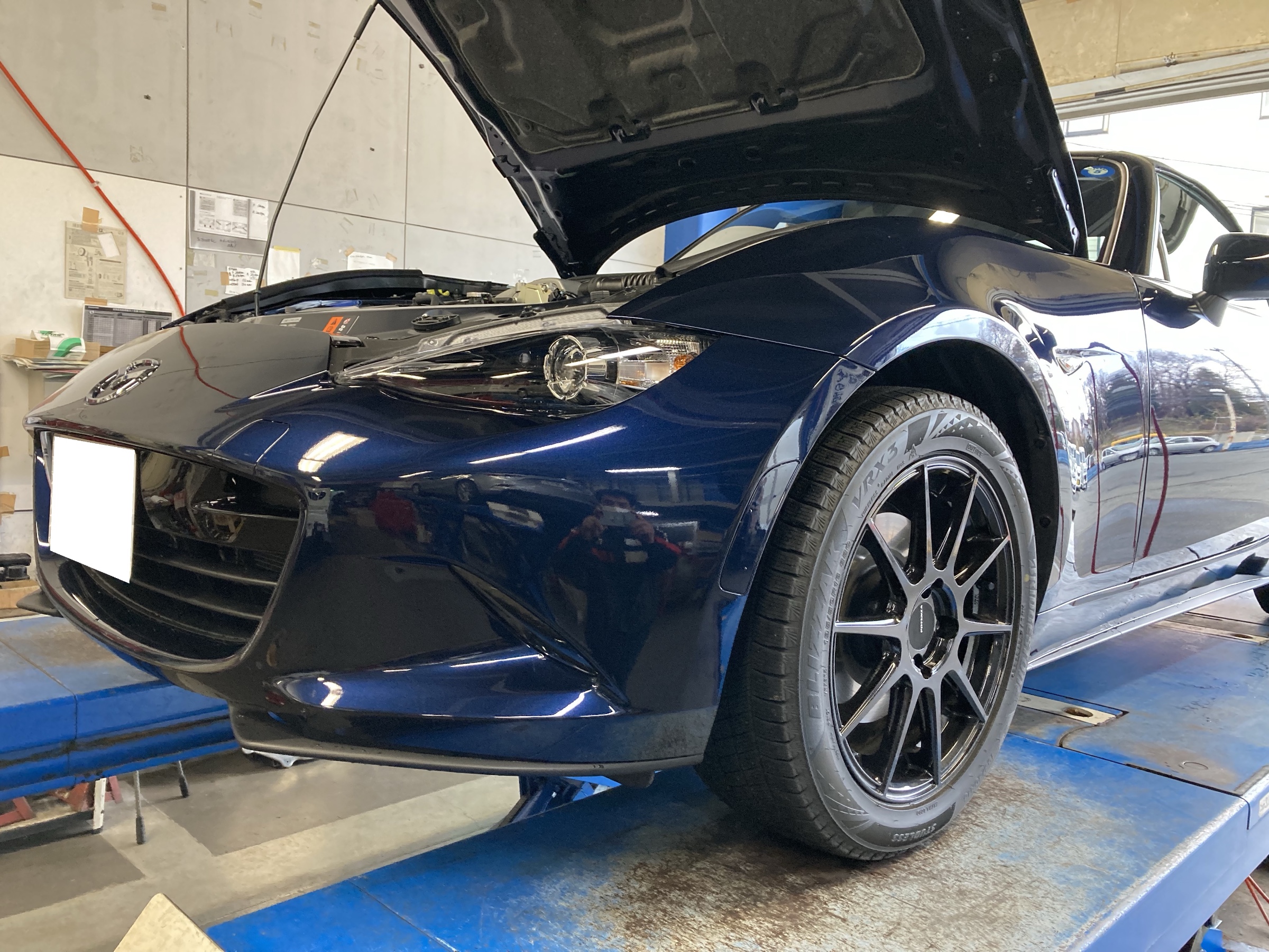 ND ROADSTER】続けてご入庫です☆ | マツダ ロードスター タイヤ