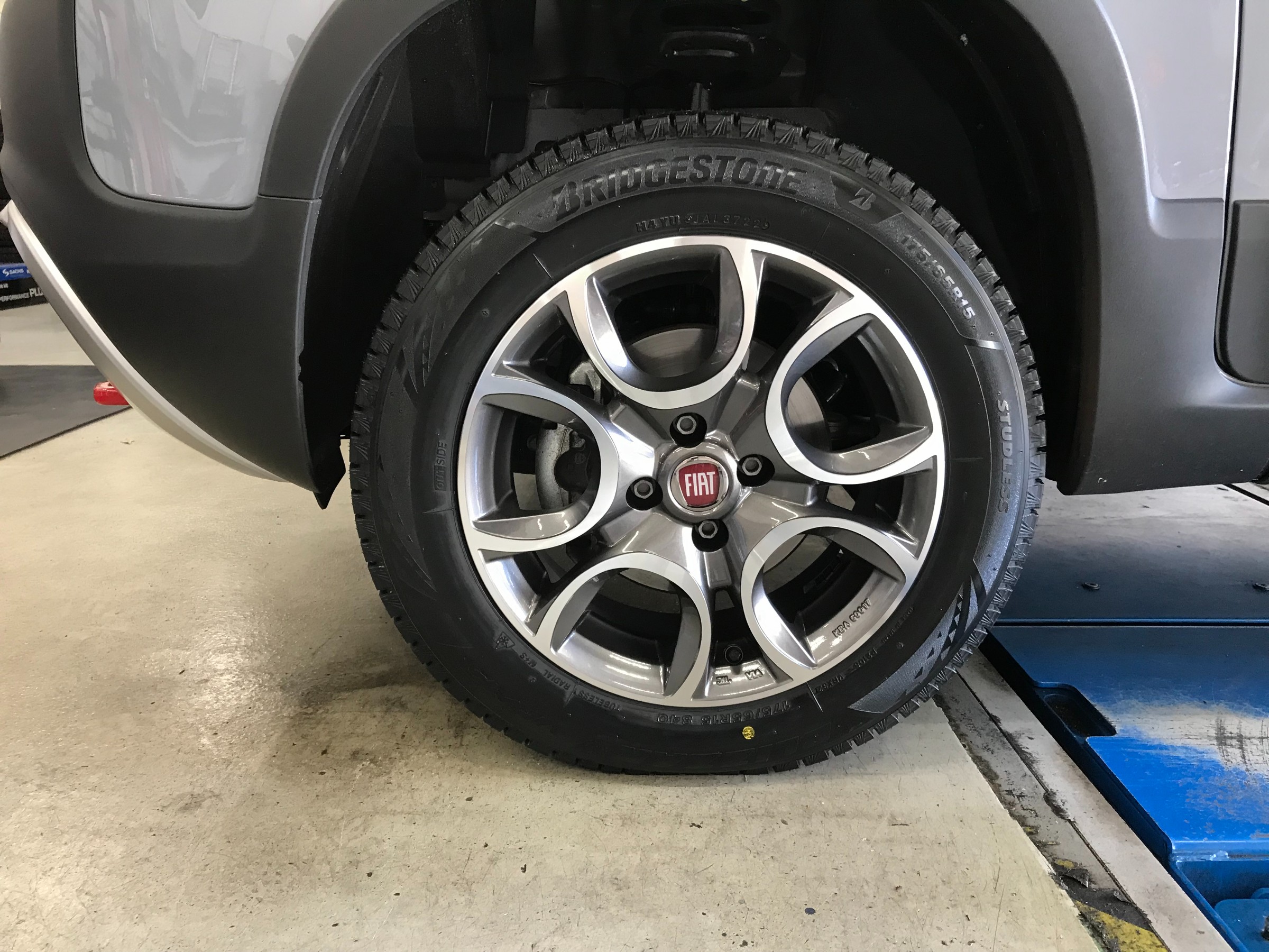 FIAT PANDA CROSS…MAK TORINO。 | スタッフ日記 | コクピット21世田谷