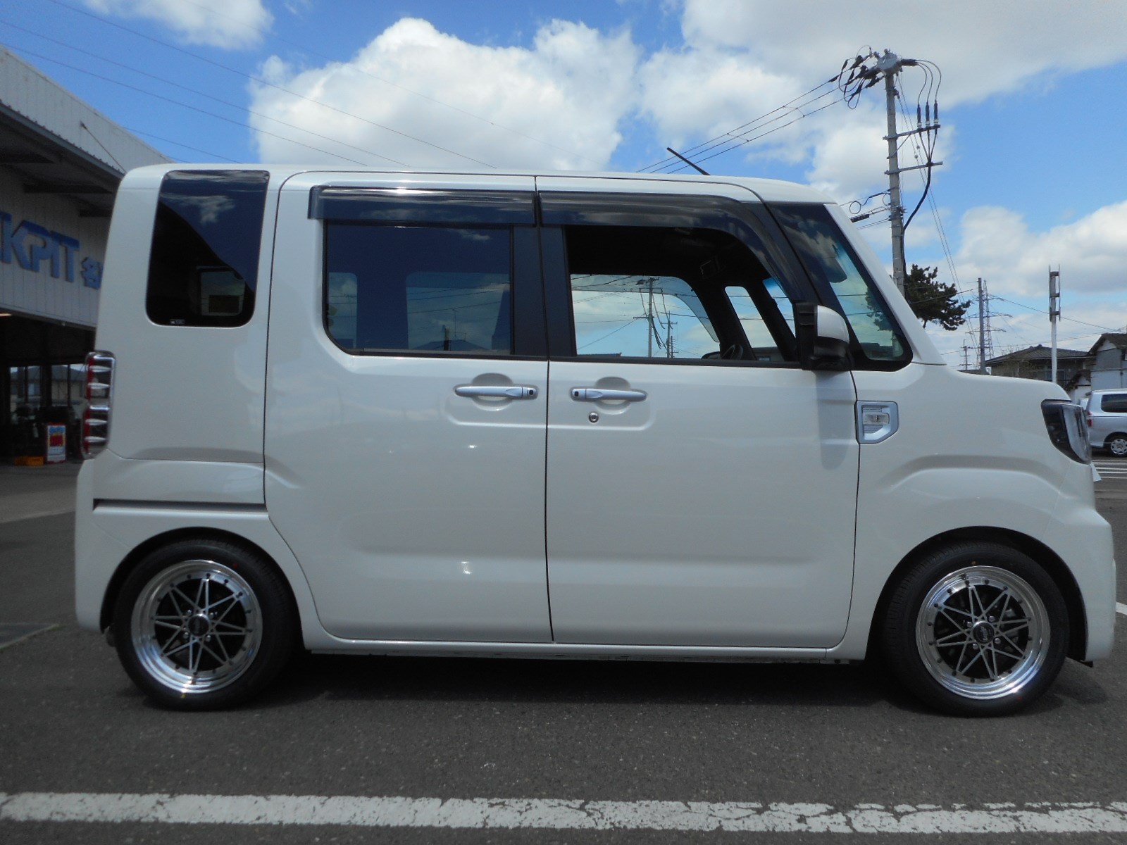 ウェイク LA600S TEIN S.TECH | ダイハツ BOON X4 | カスタマイズ別