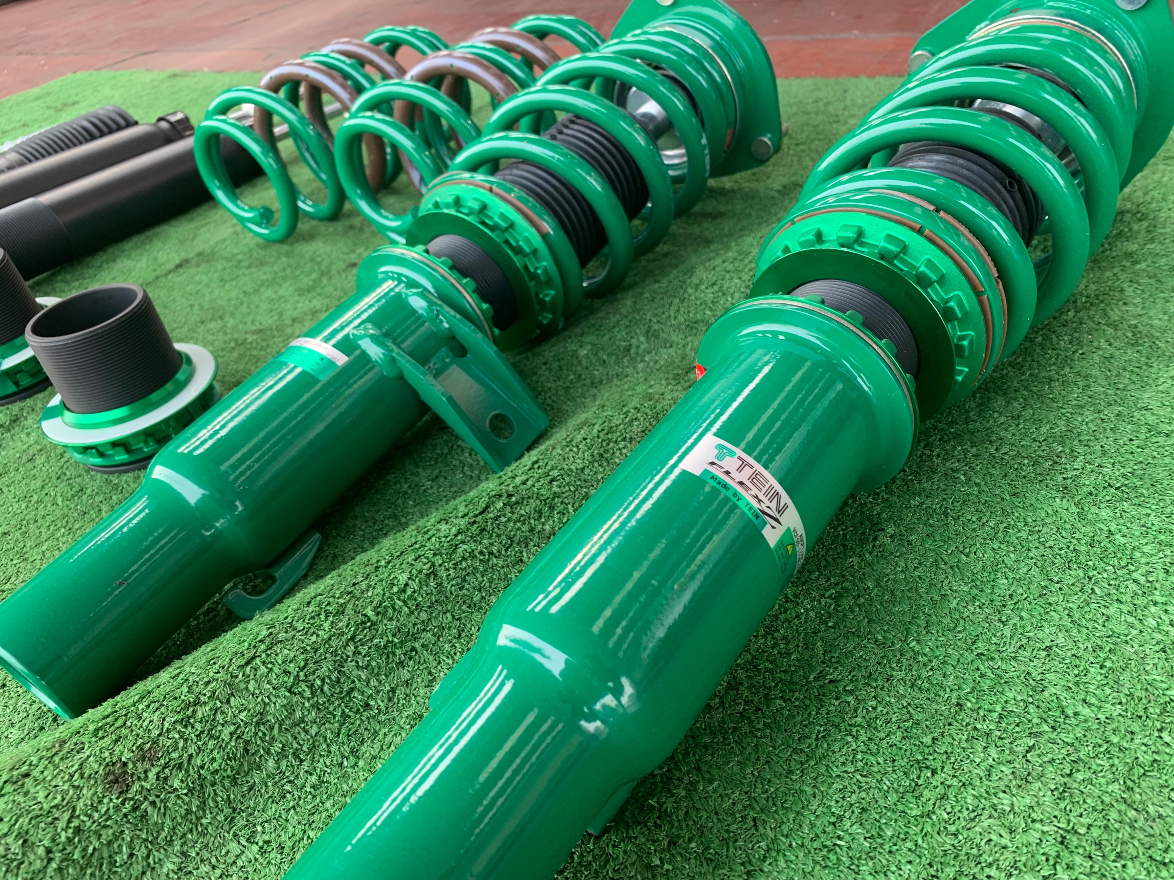 ゴルフ7 TEIN 車高調 フレックスZ 取り付け | フォルクスワーゲ