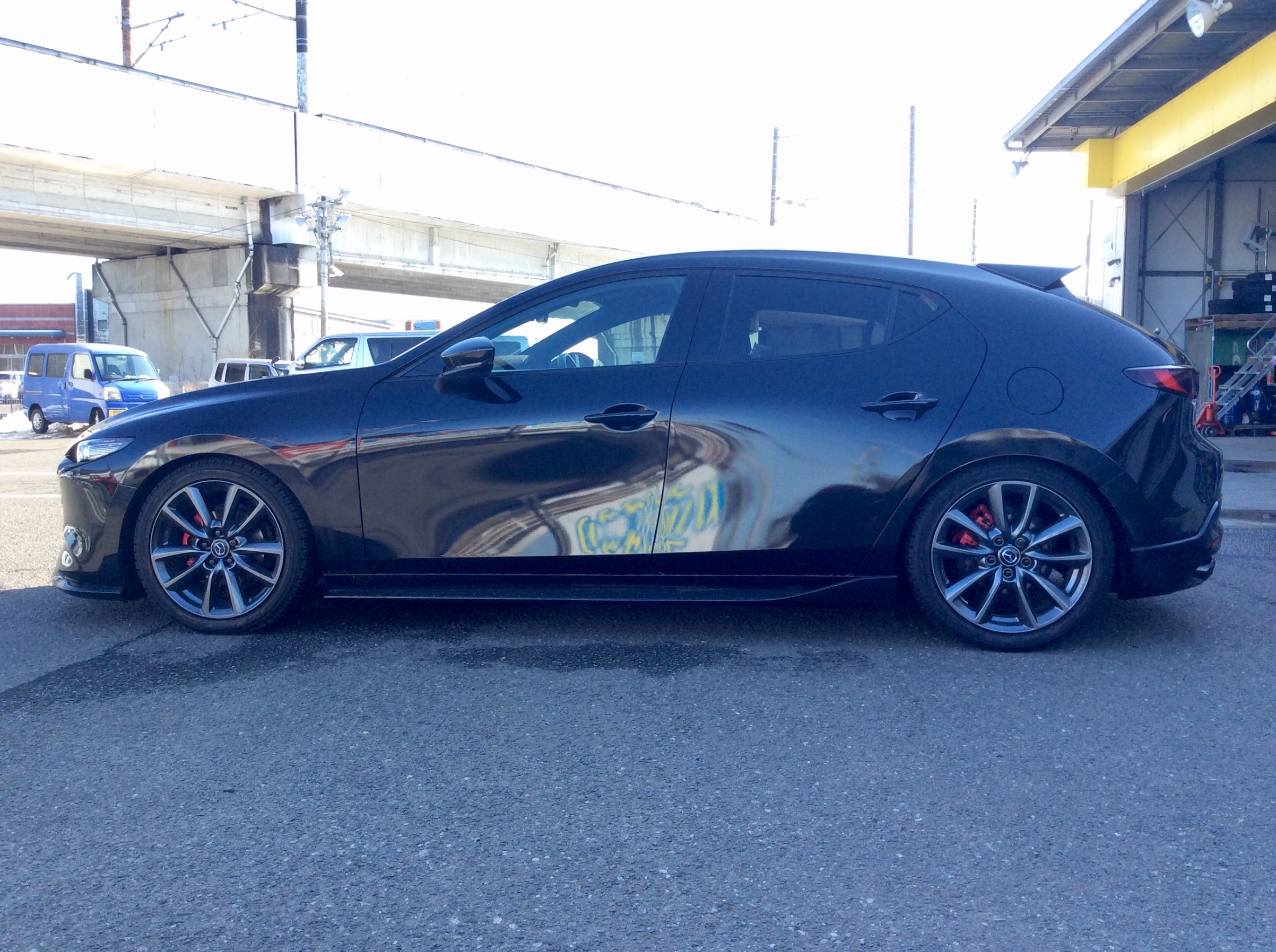 マツダ3 　ナイトスポーツ車高調　減衰力33段階調整 マツダ3 ナイトスポーツ車高調 減衰力33段階調整 マツダ MAZDA3