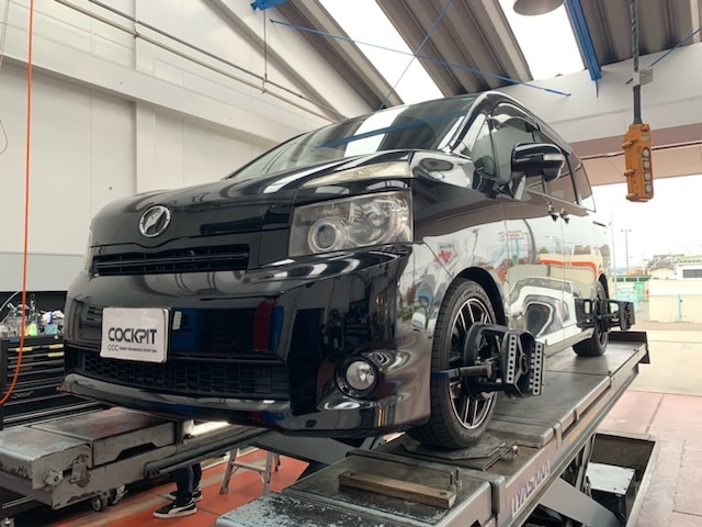 ◇TOYOTA VOXY [ZRR70] 用品取付 TEIN FLEX Zサスペンション