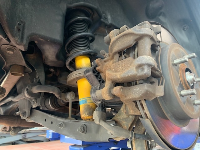 ◇SUBARU LEVORG [VMG] 用品取付 TEIN EnduraPro Plusサスペンション