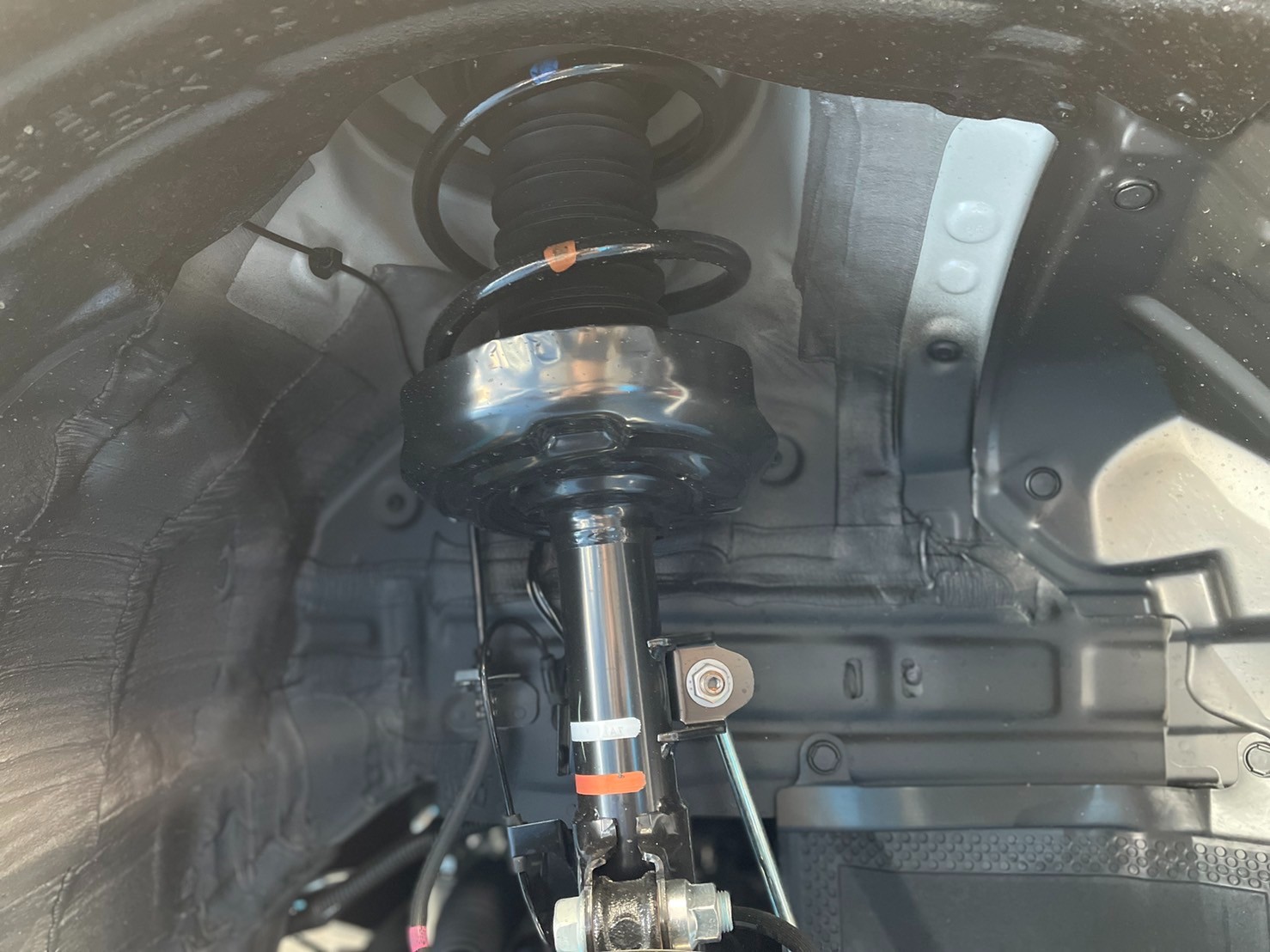 ☆新型 ヴォクシー 納車直後にローダウン☆ | トヨタ ヴォクシー 足