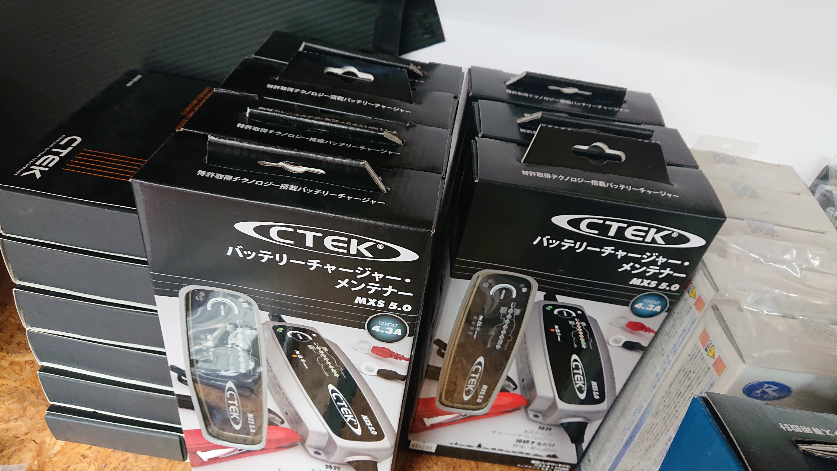 CTEK（シーテック）バッテリーチャージャー の 正規輸入モデル