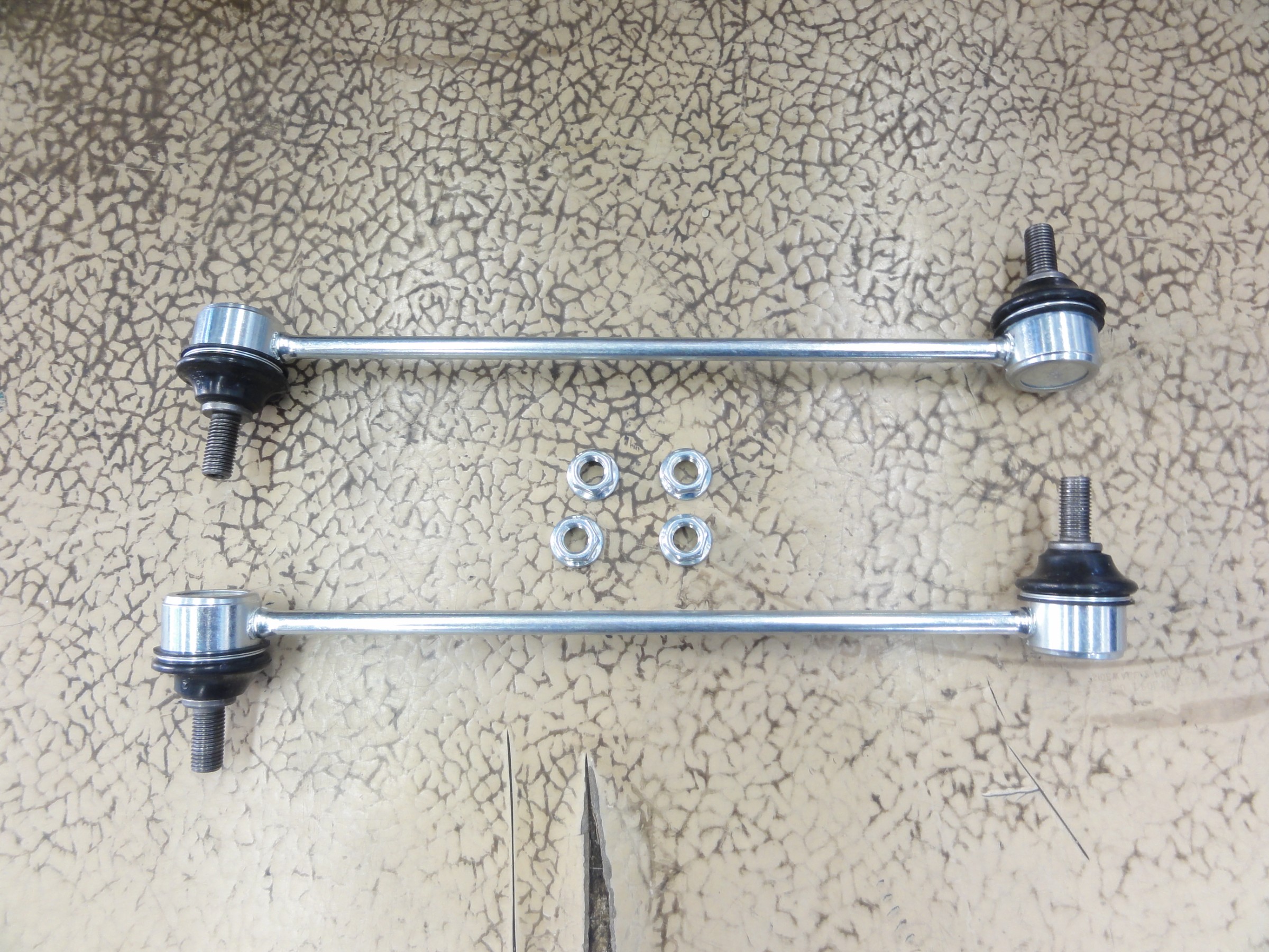 スイフトスポーツ（ZC33S）HKS製車高調「ハイパーマックスS」装着